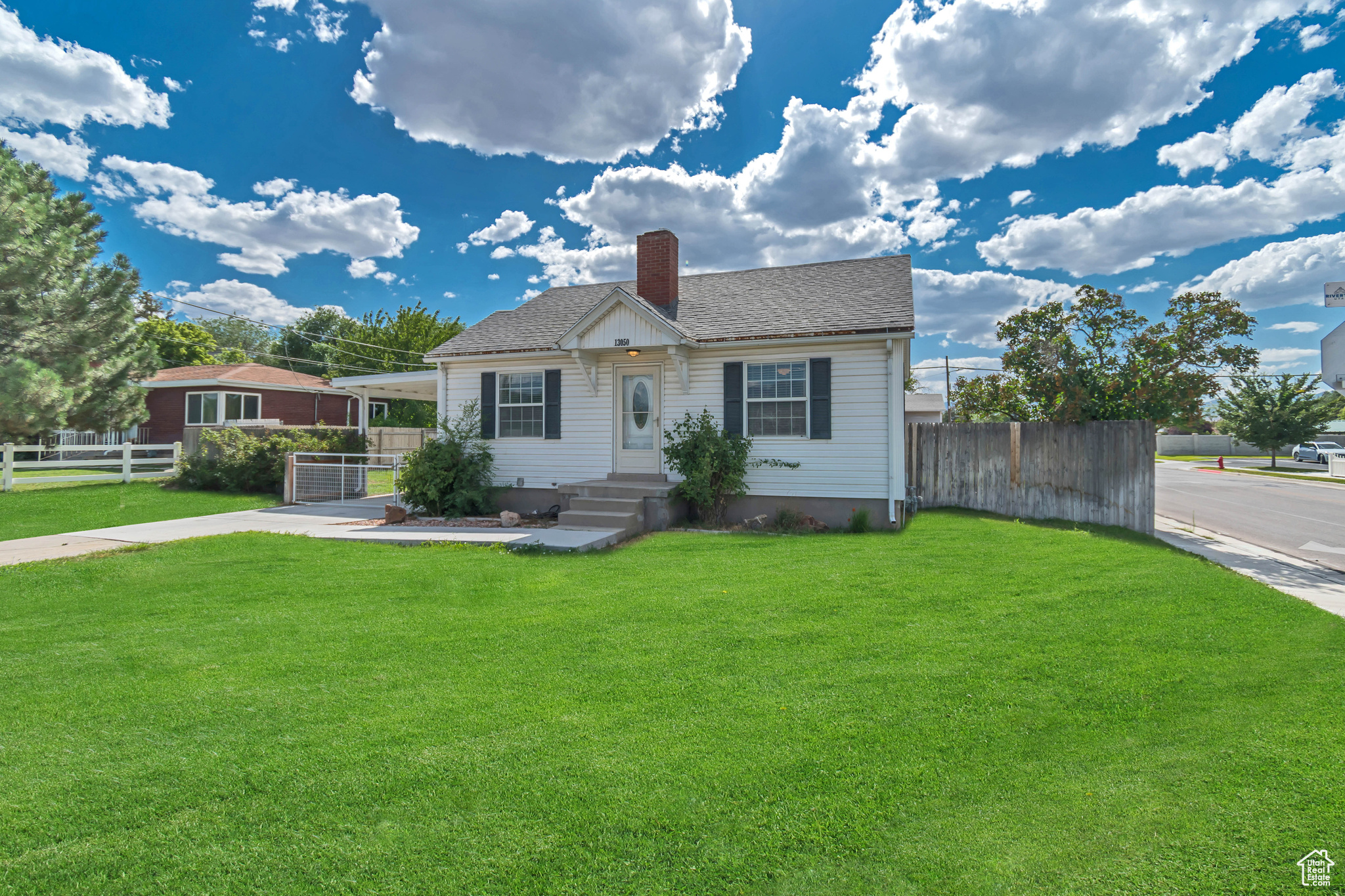13050 S REDWOOD RD
