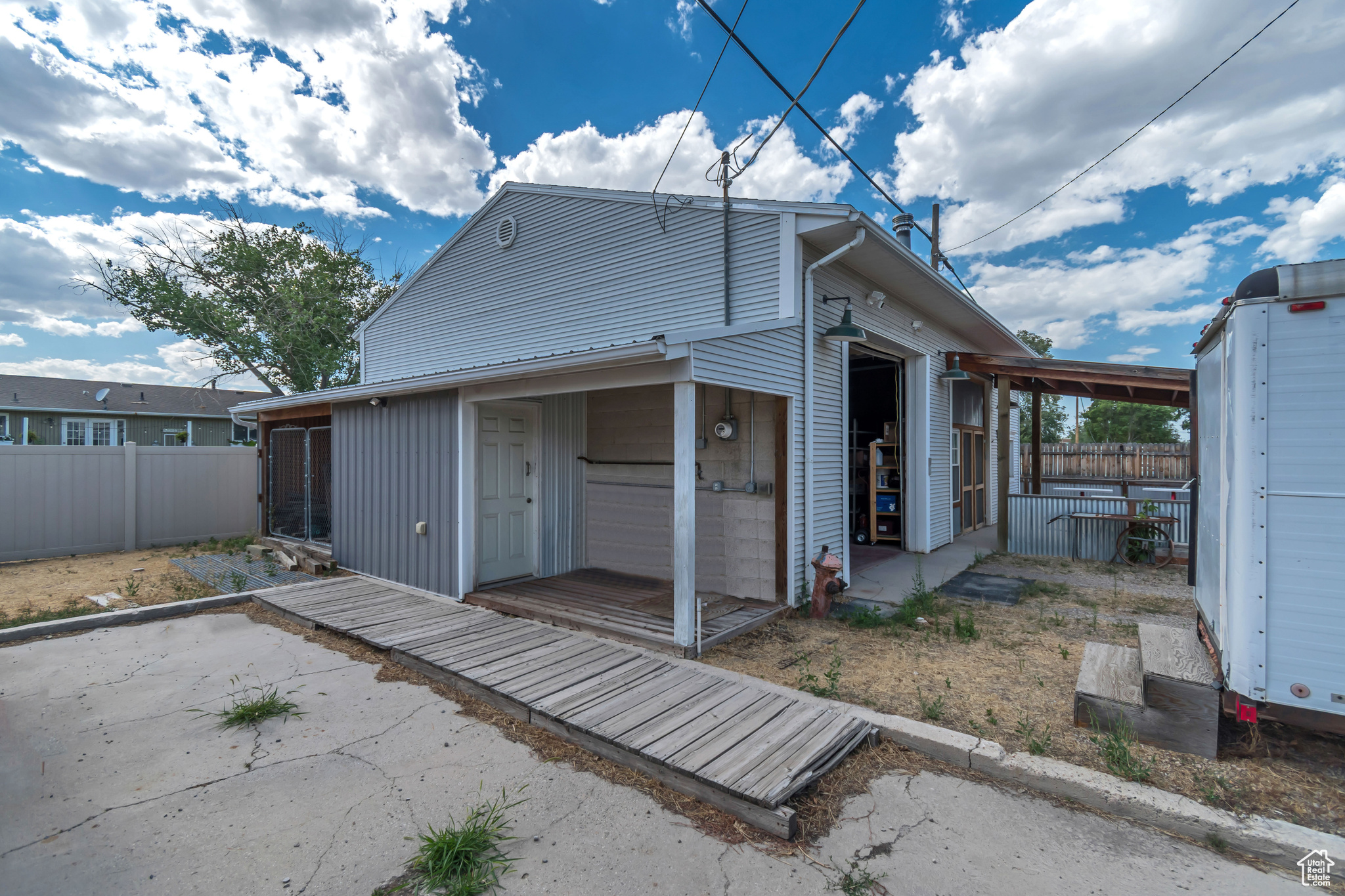 13050 S REDWOOD RD