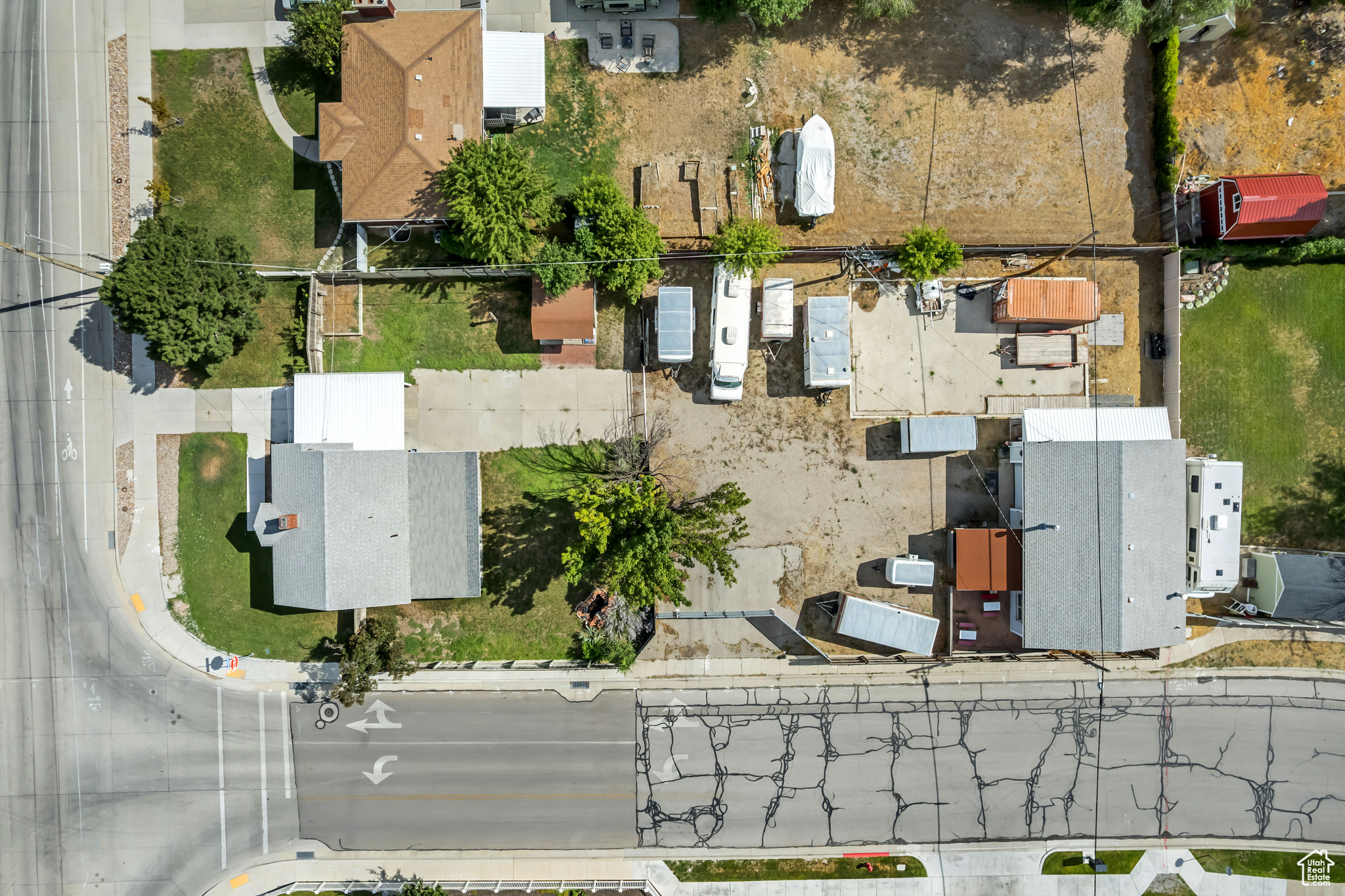 13050 S REDWOOD RD
