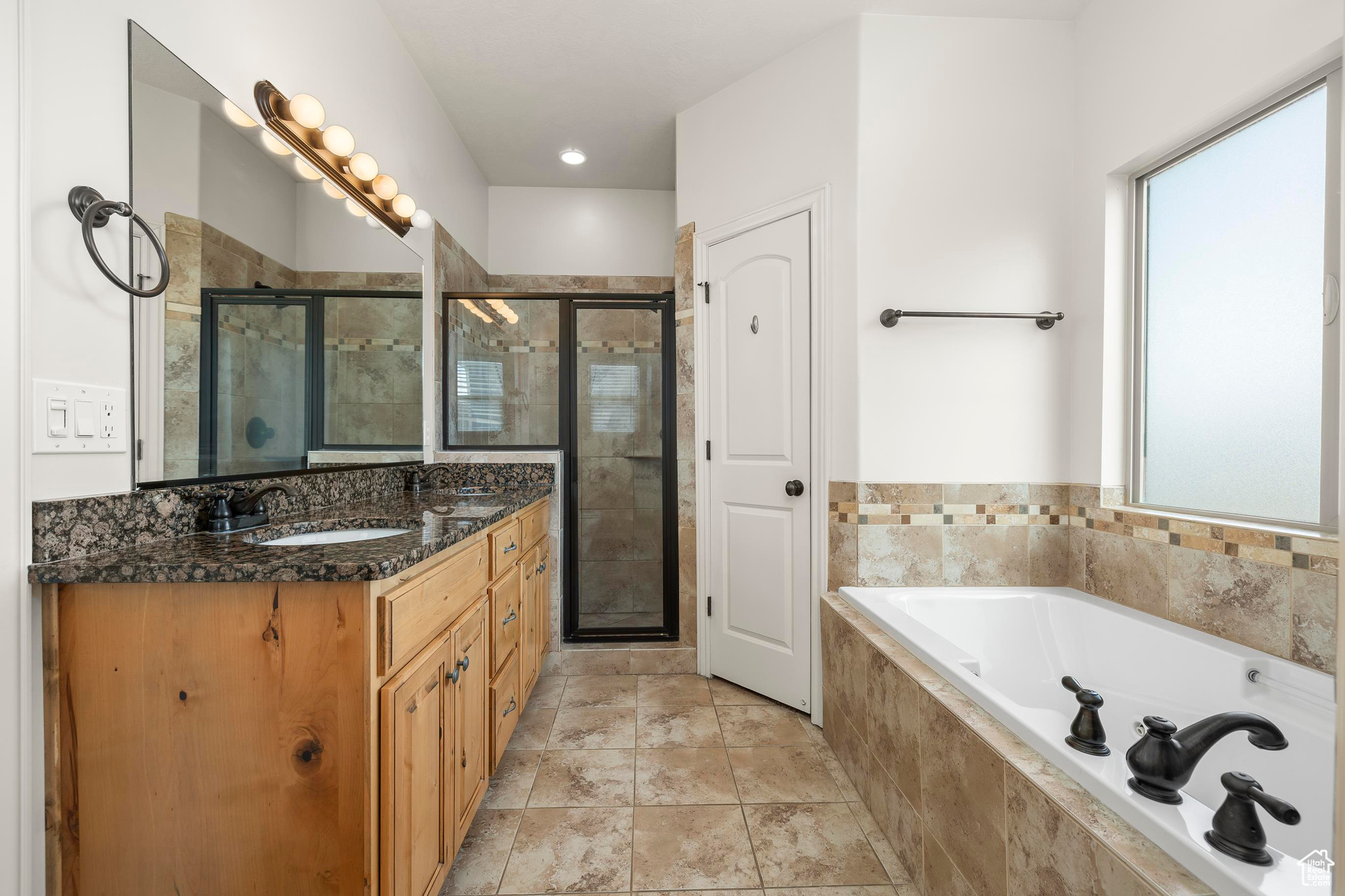 1232 S REGAL VIEW DR