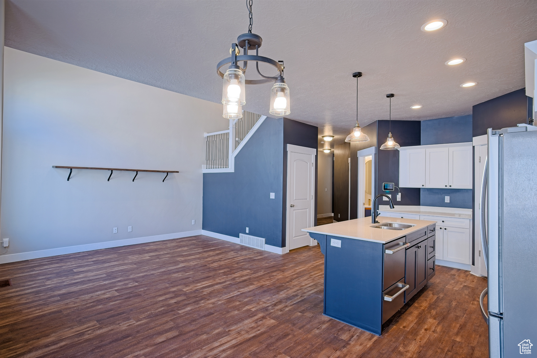 1749 N 3680 W