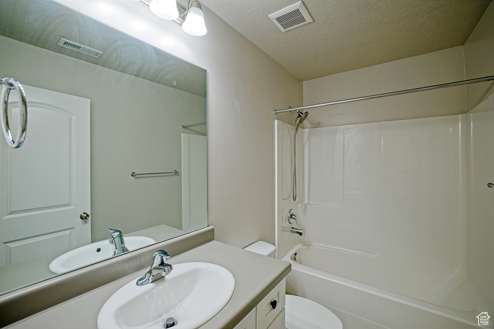 1749 N 3680 W