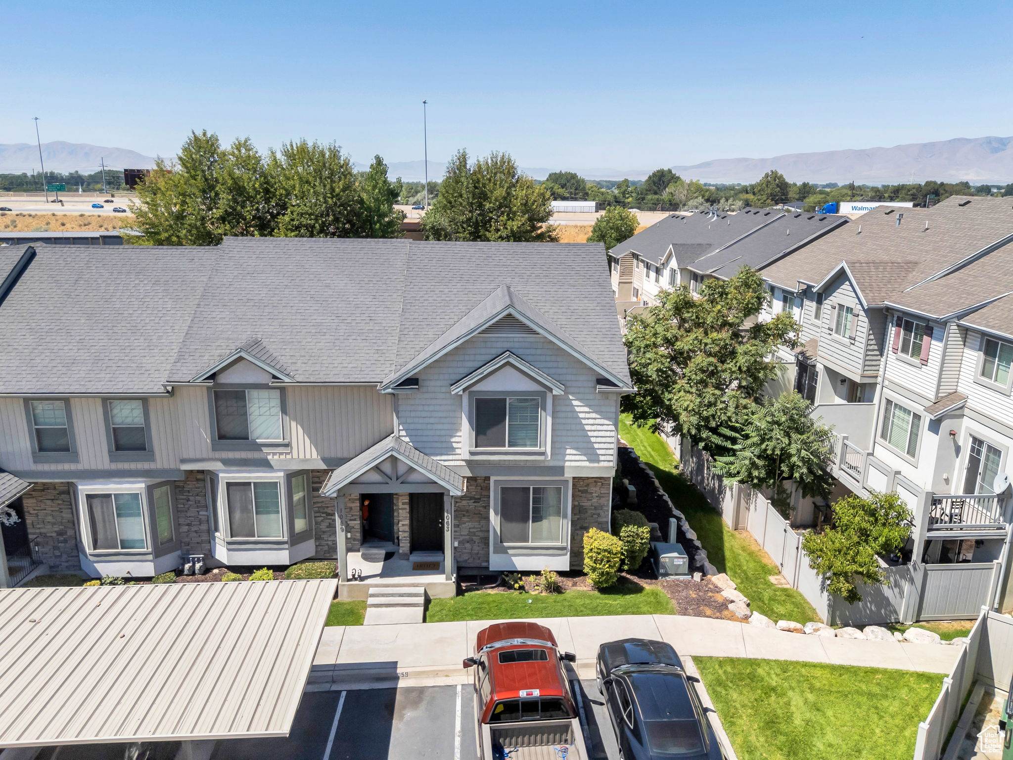 1063 N 1880 W