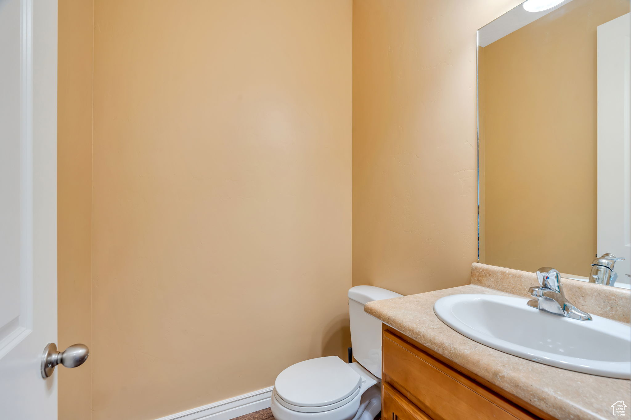1063 N 1880 W