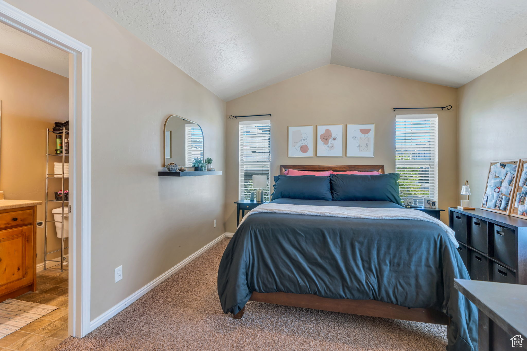 1063 N 1880 W