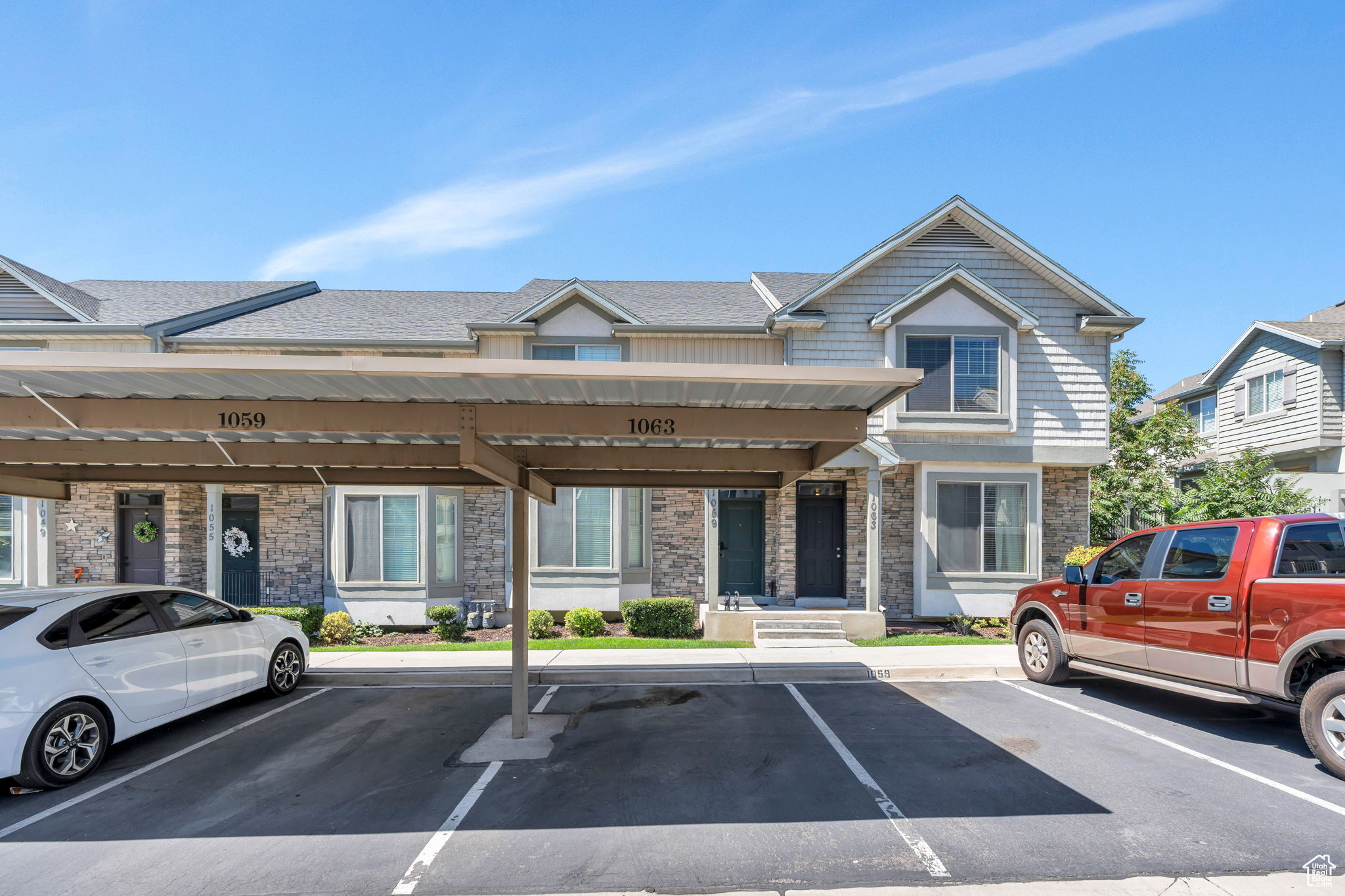 1063 N 1880 W