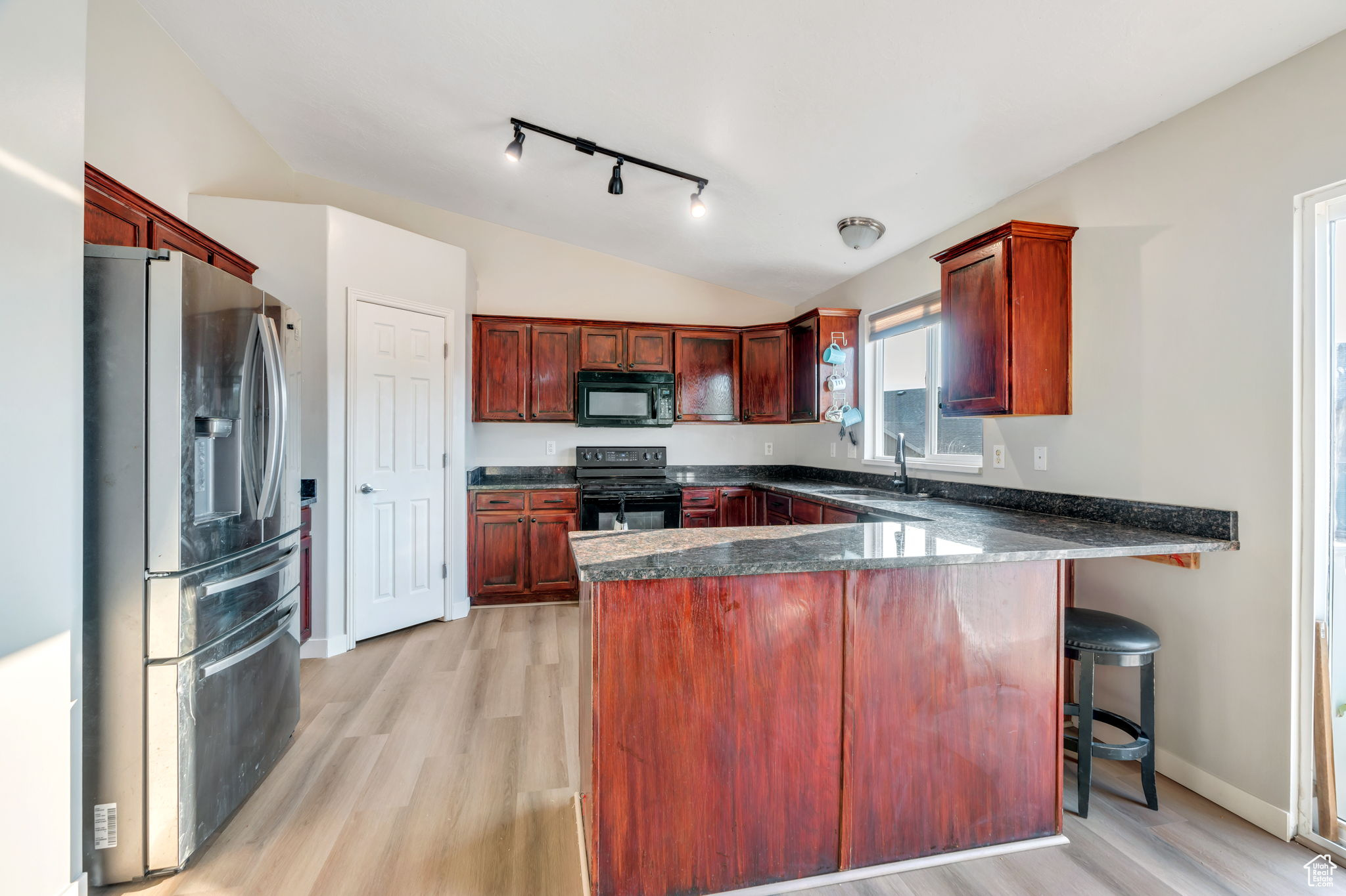 4521 S TARLTON CIR
