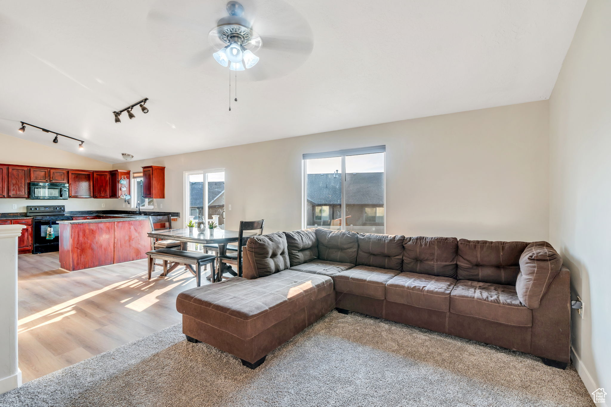4521 S TARLTON CIR