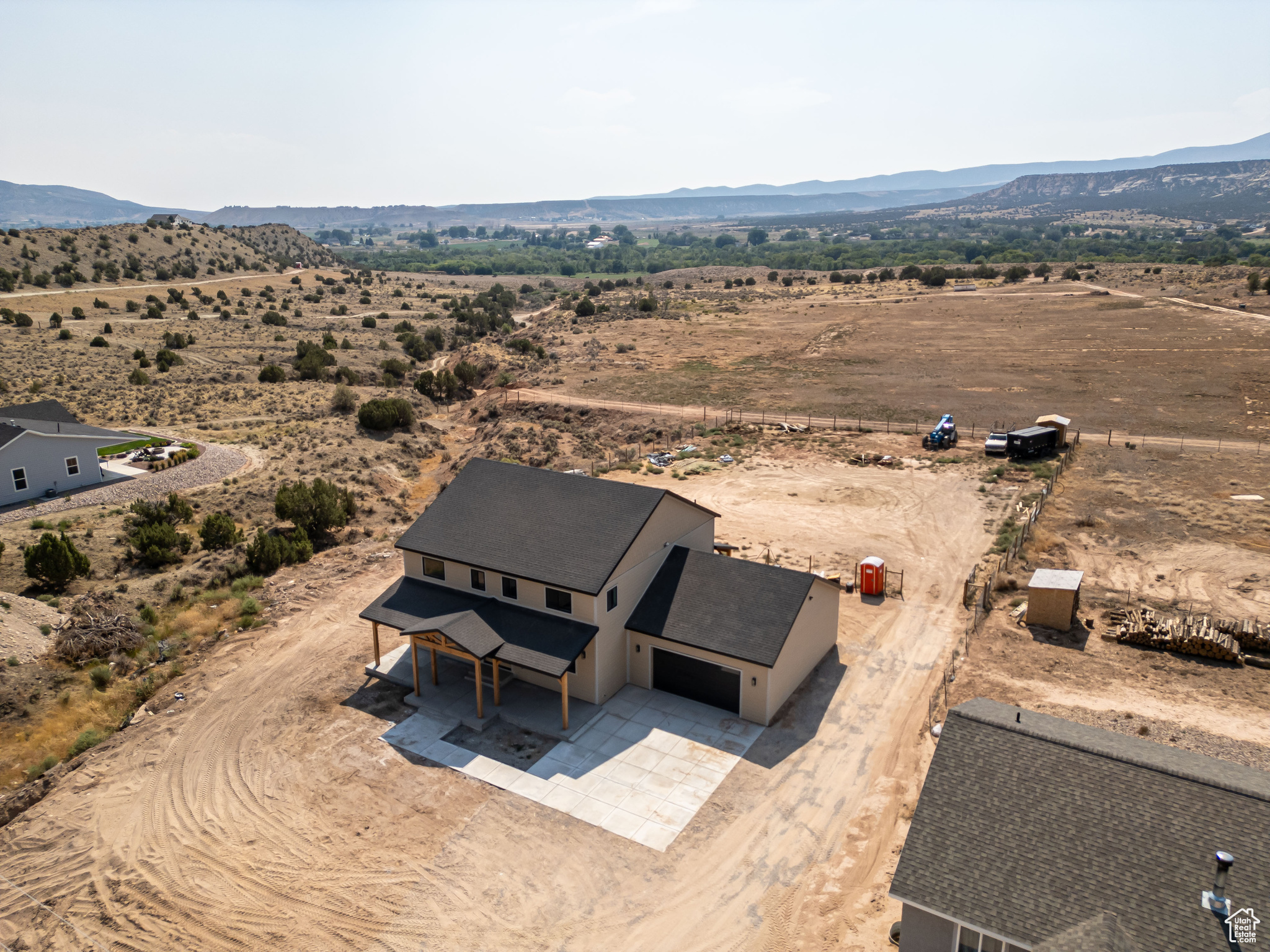 3121 N 2500 W