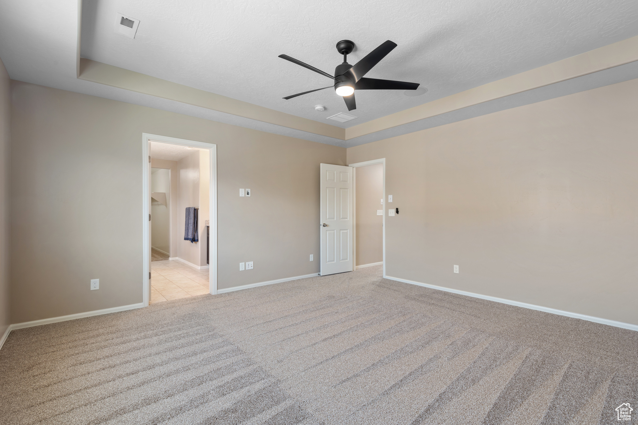 76 W BIRDS EYE LN