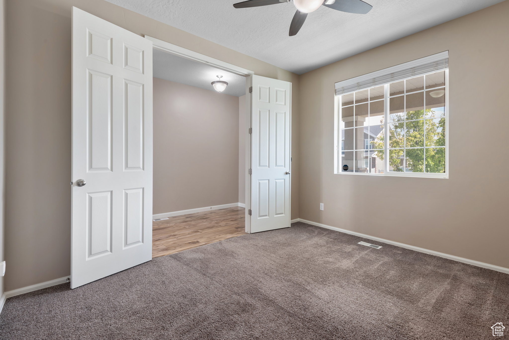 76 W BIRDS EYE LN