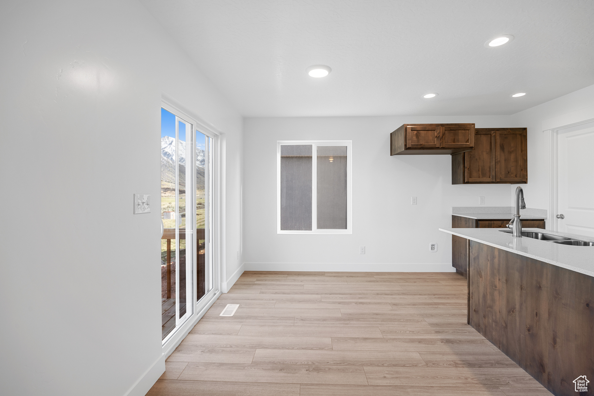 1971 S FREESTONE BLVD #420