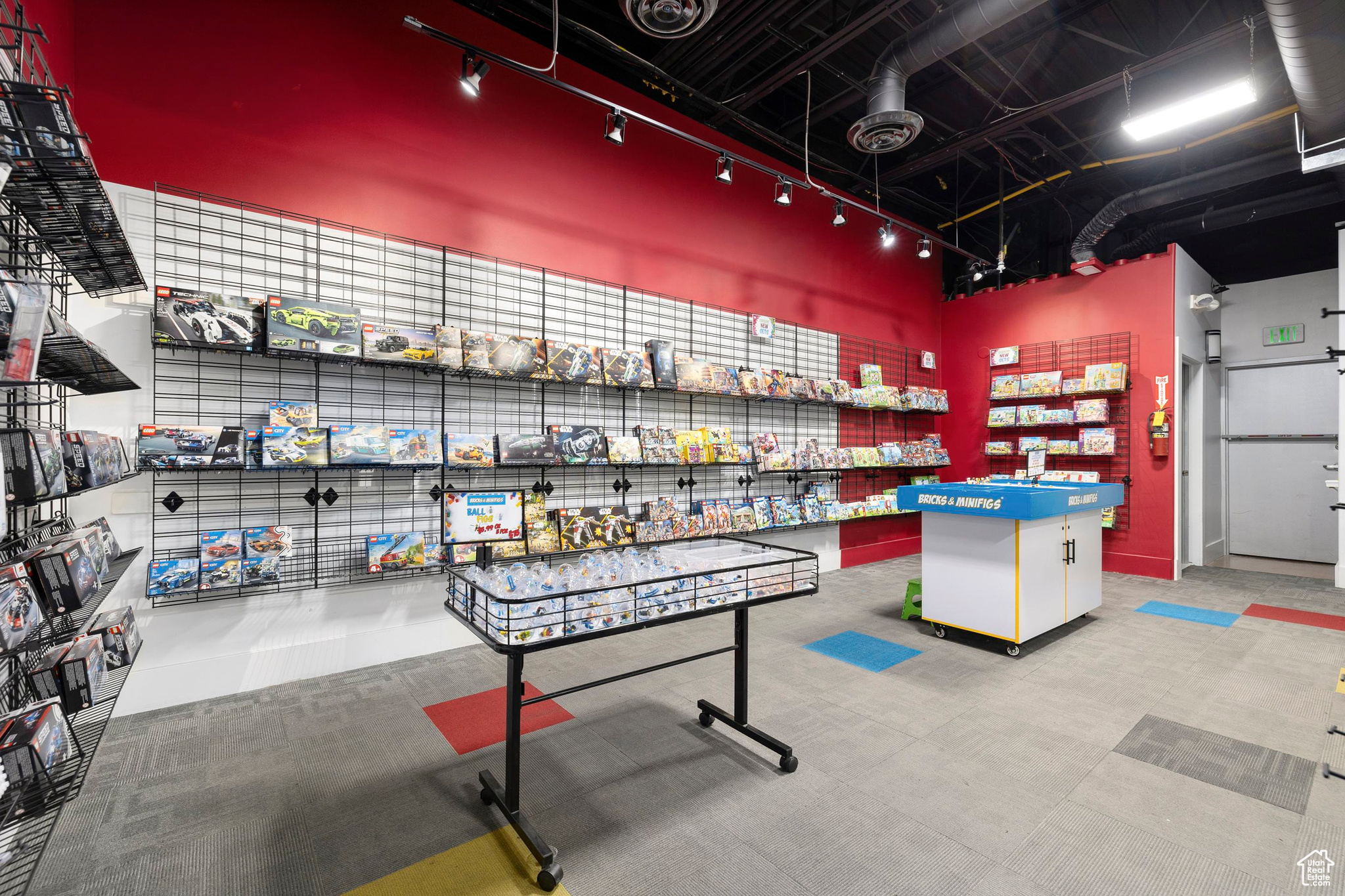1086 W SOUTH JORDAN PKWY