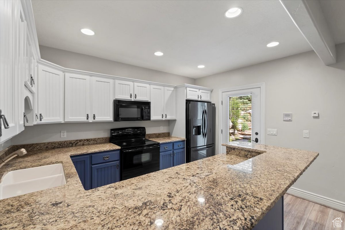 5377 W EVERGREEN WAY
