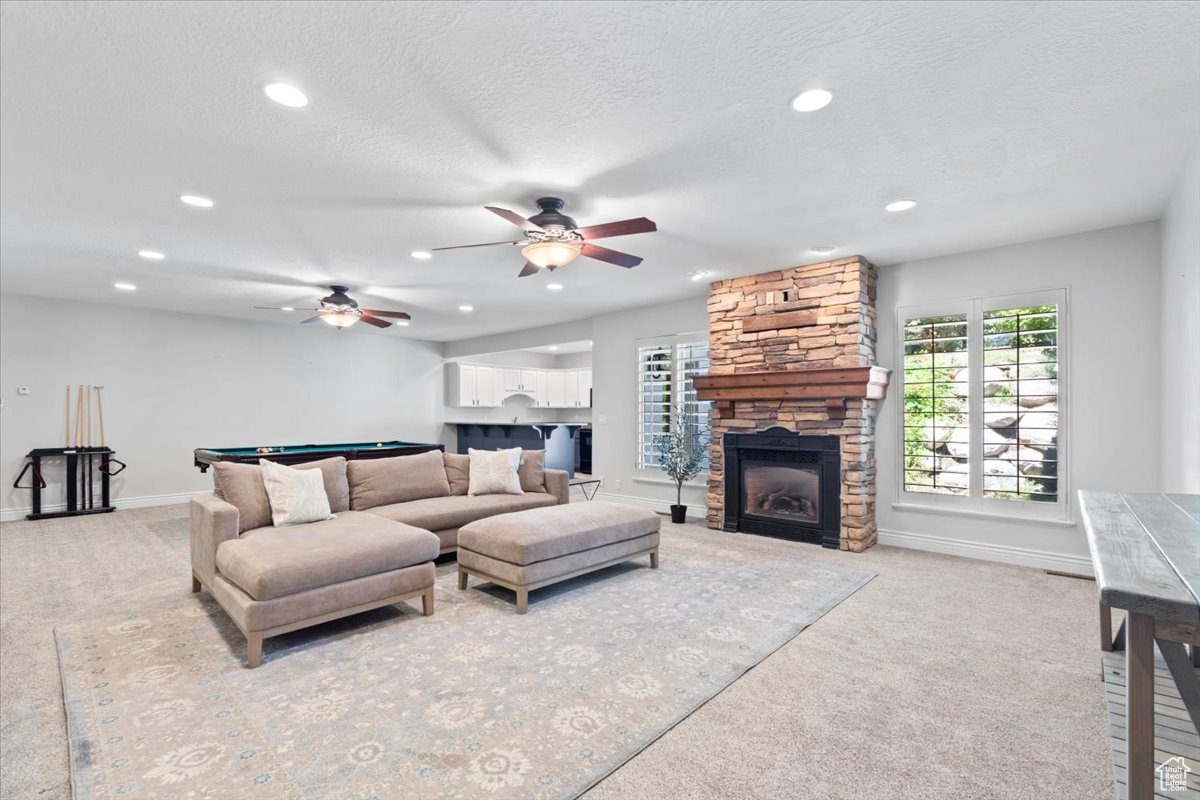 5377 W EVERGREEN WAY