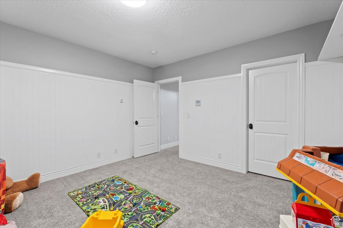 5377 W EVERGREEN WAY