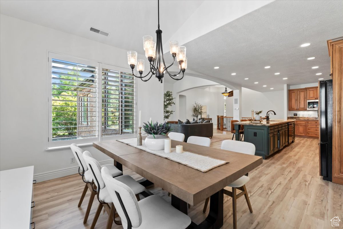 5377 W EVERGREEN WAY