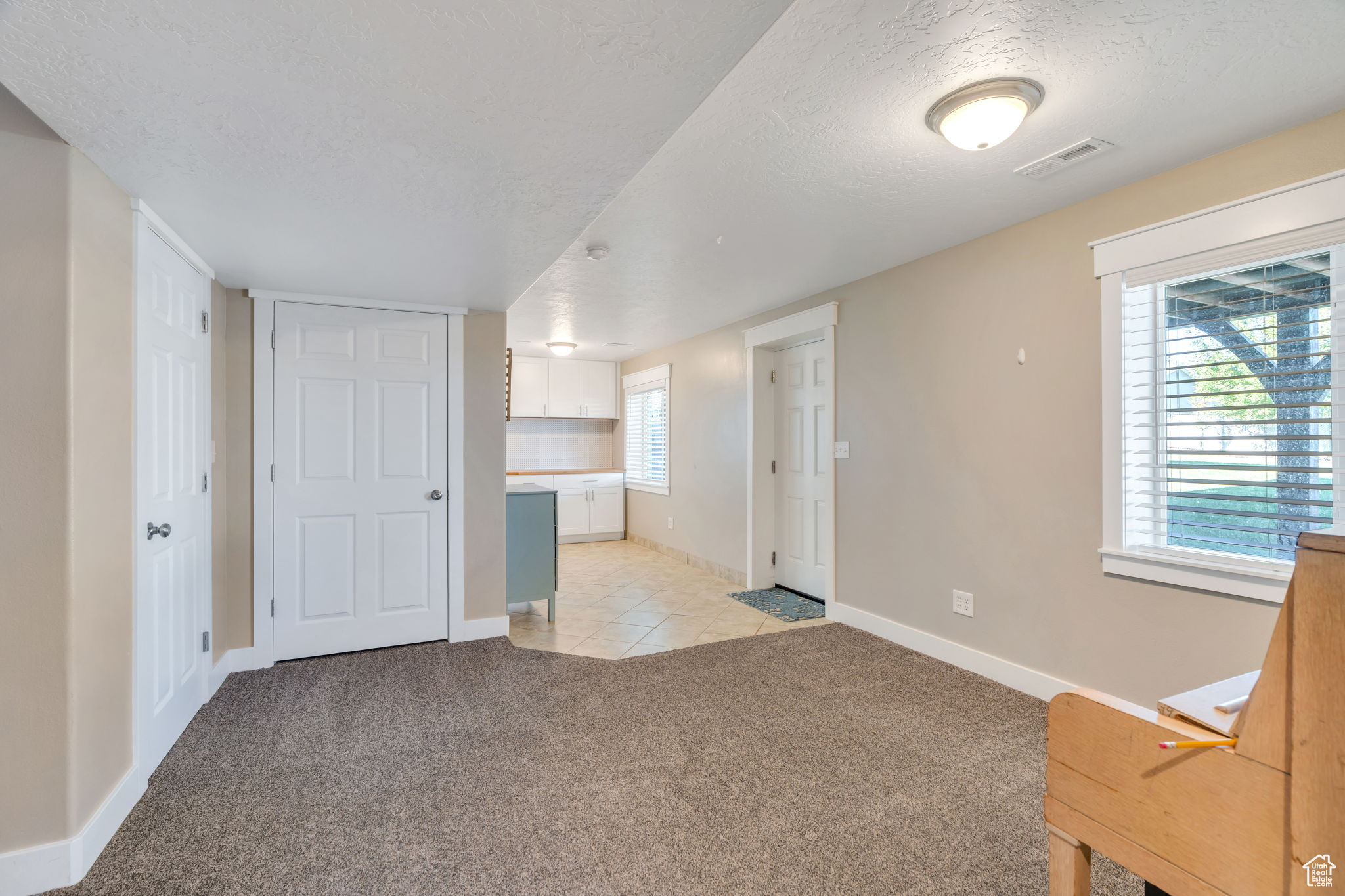 107 N CLARK LN