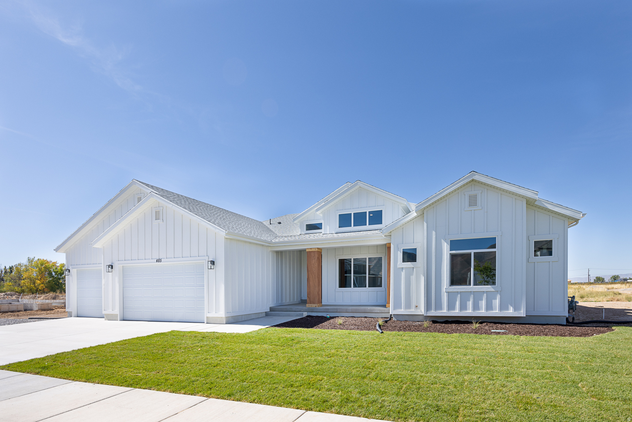2714 S EAGLE DR #04