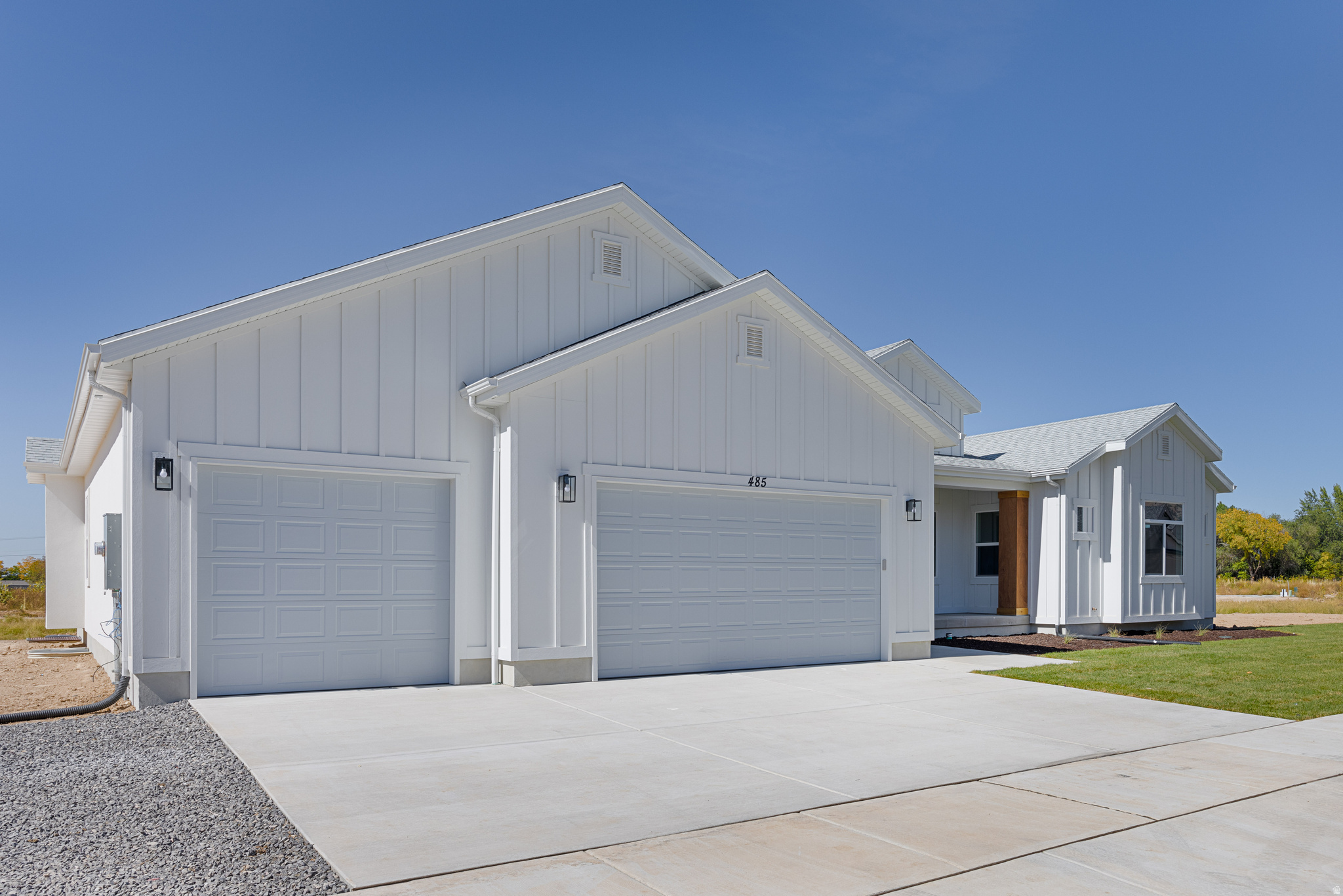 2714 S EAGLE DR #04