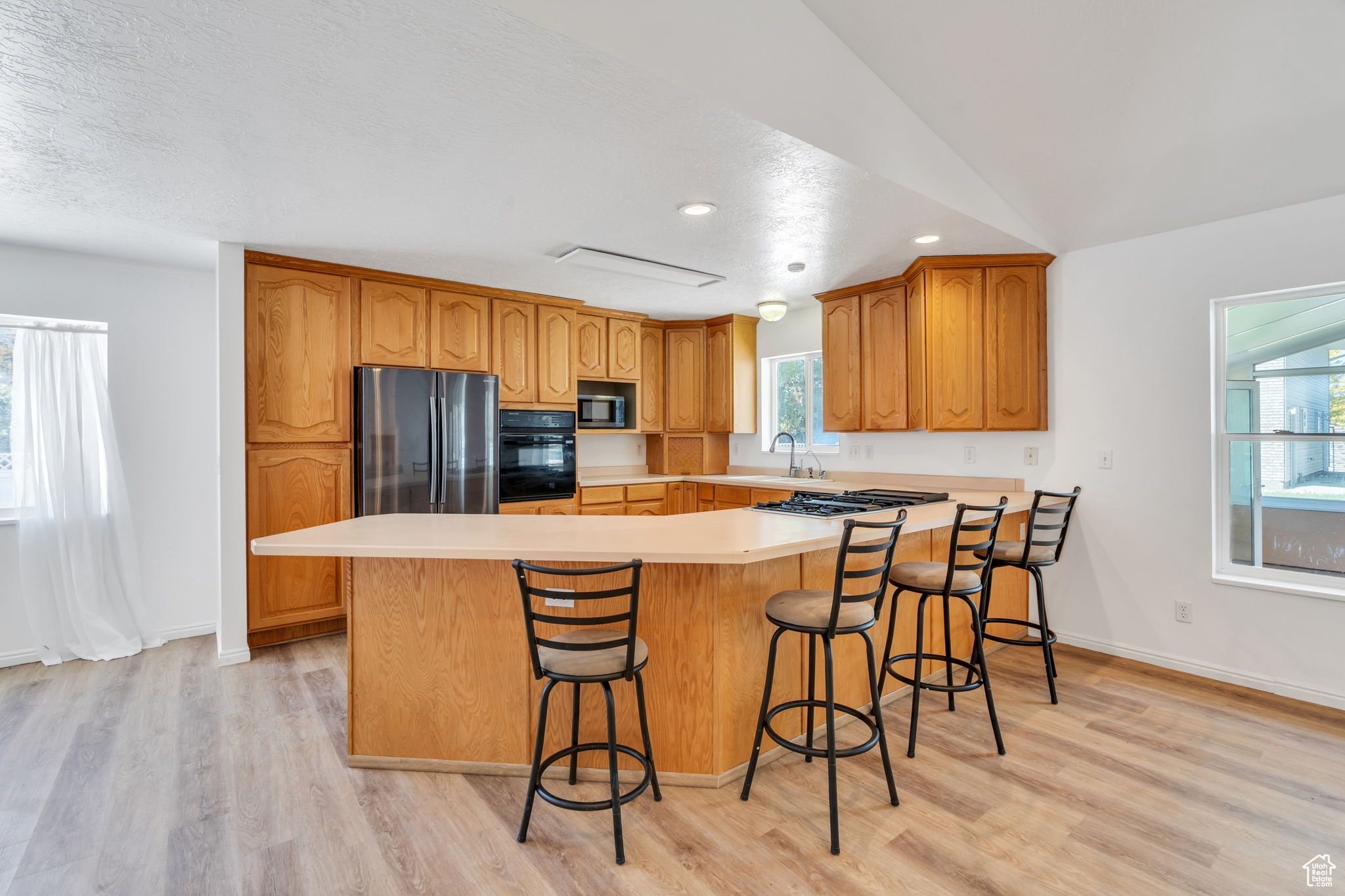 246 W GOLDEN HARVEST RD