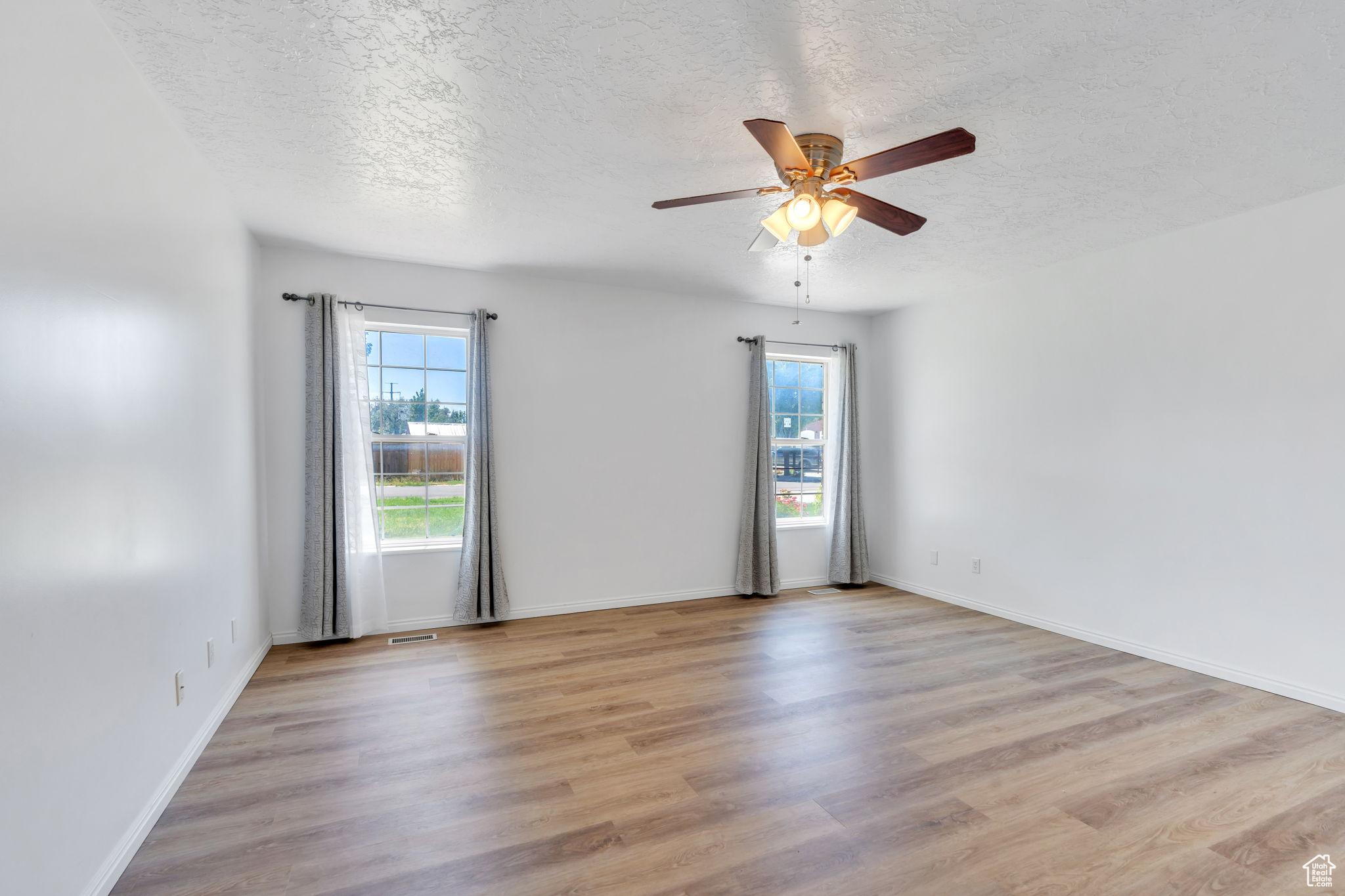 246 W GOLDEN HARVEST RD