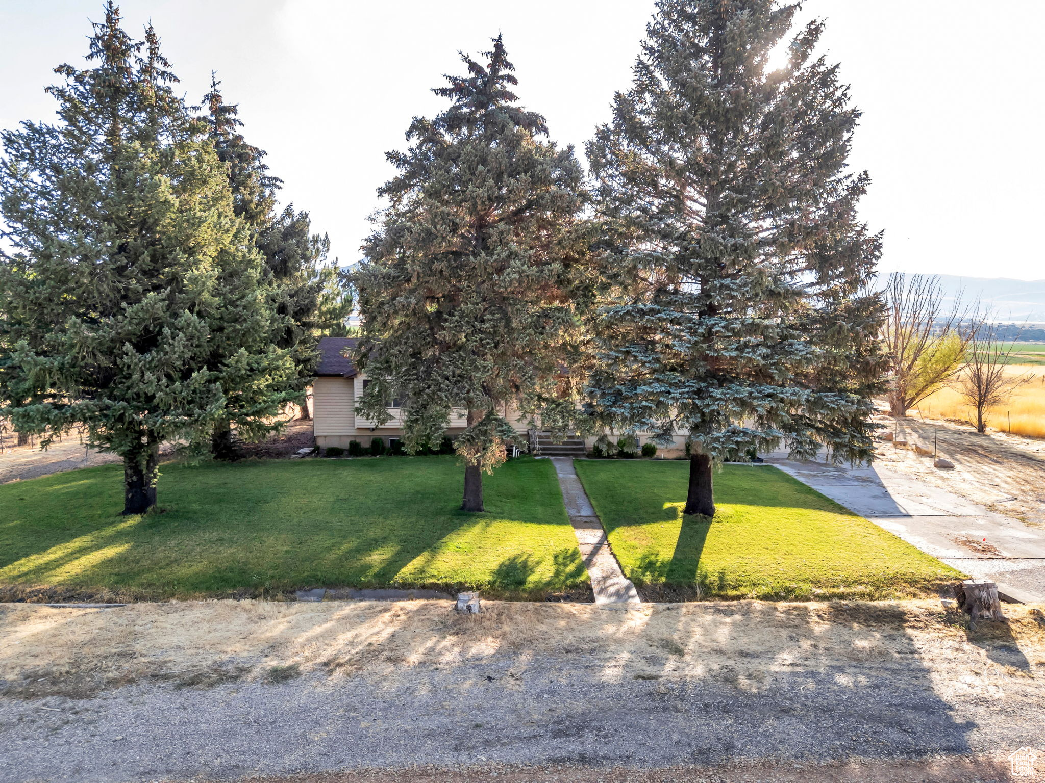 595 S 100 ST