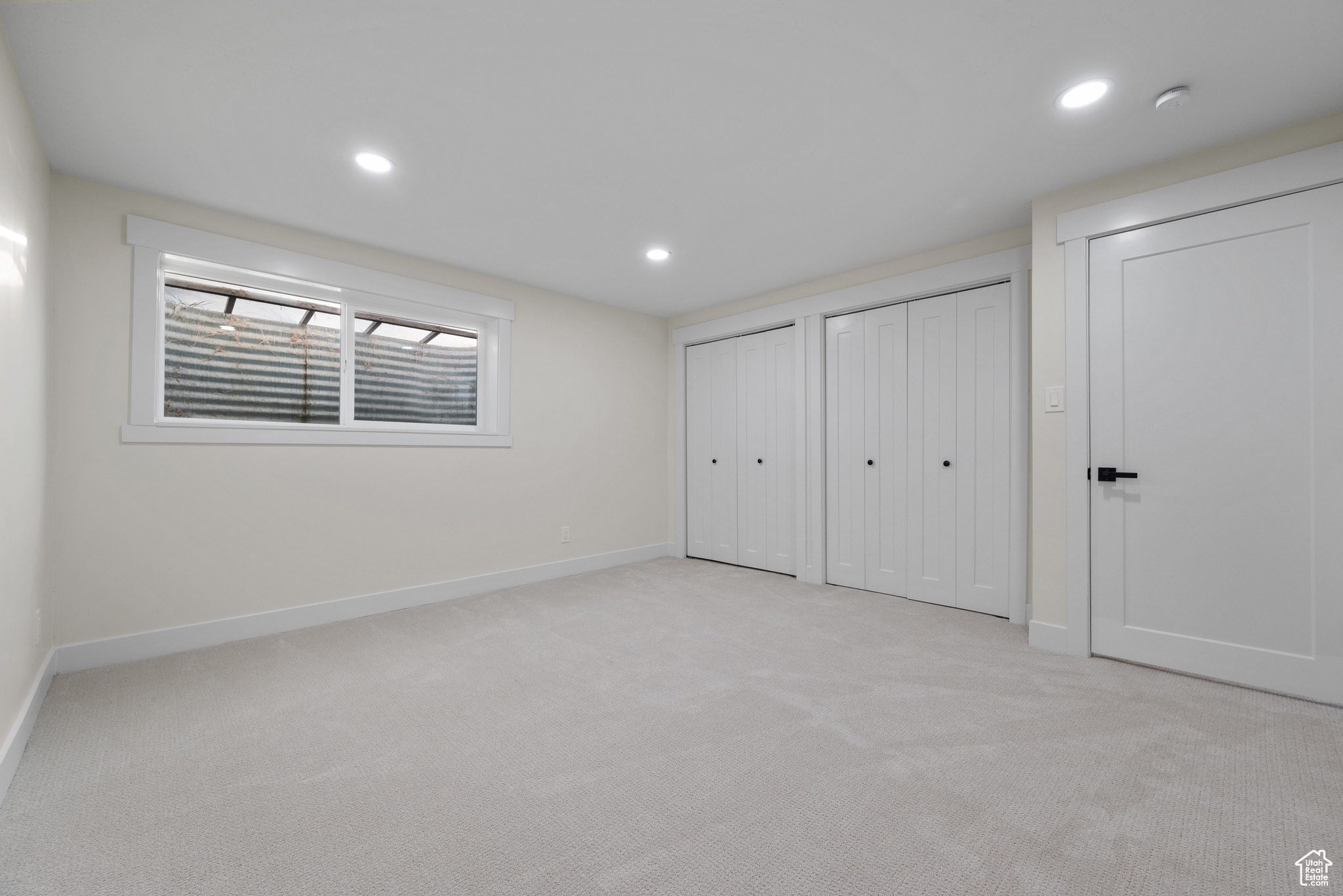 65 E MAPLE DR