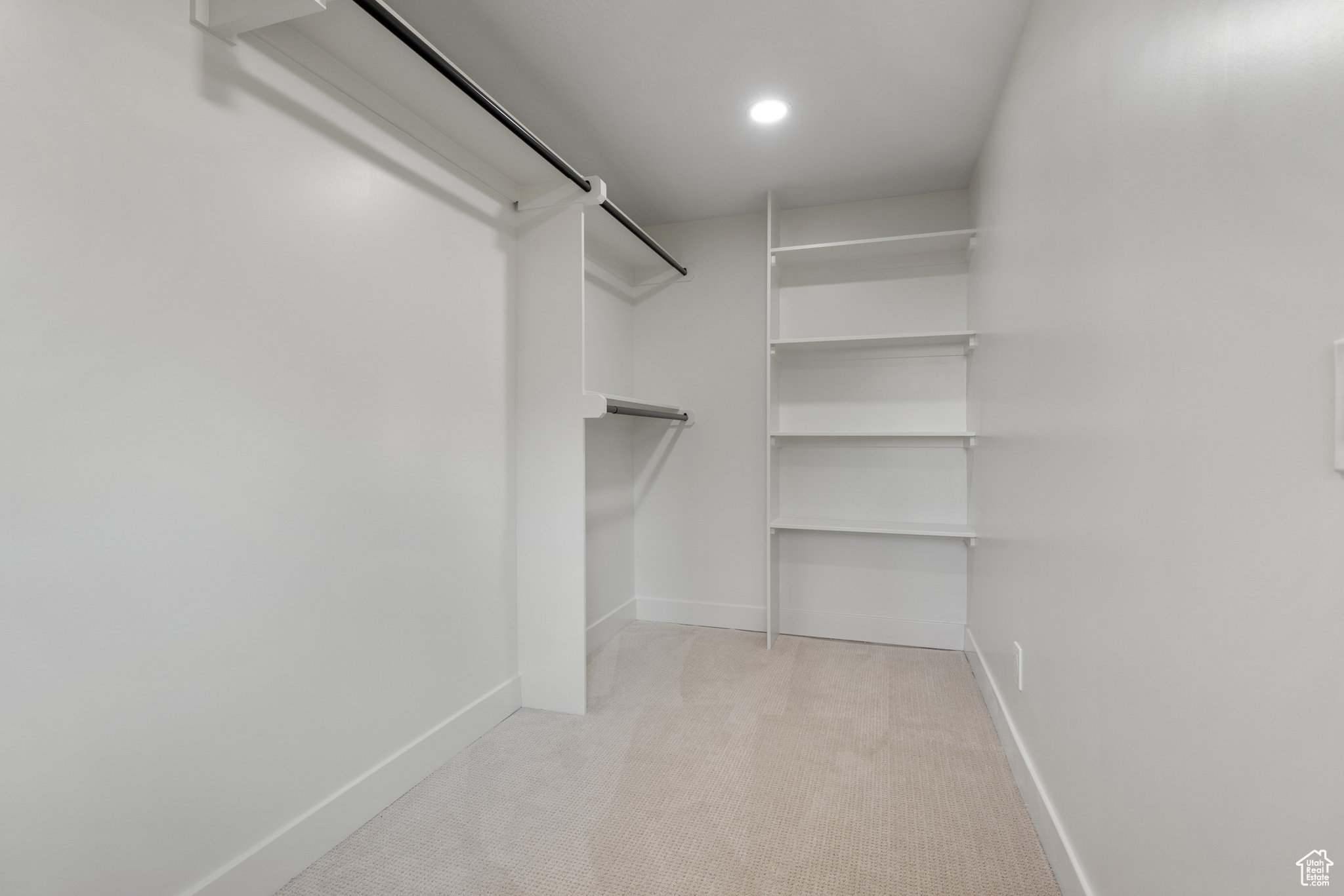 65 E MAPLE DR