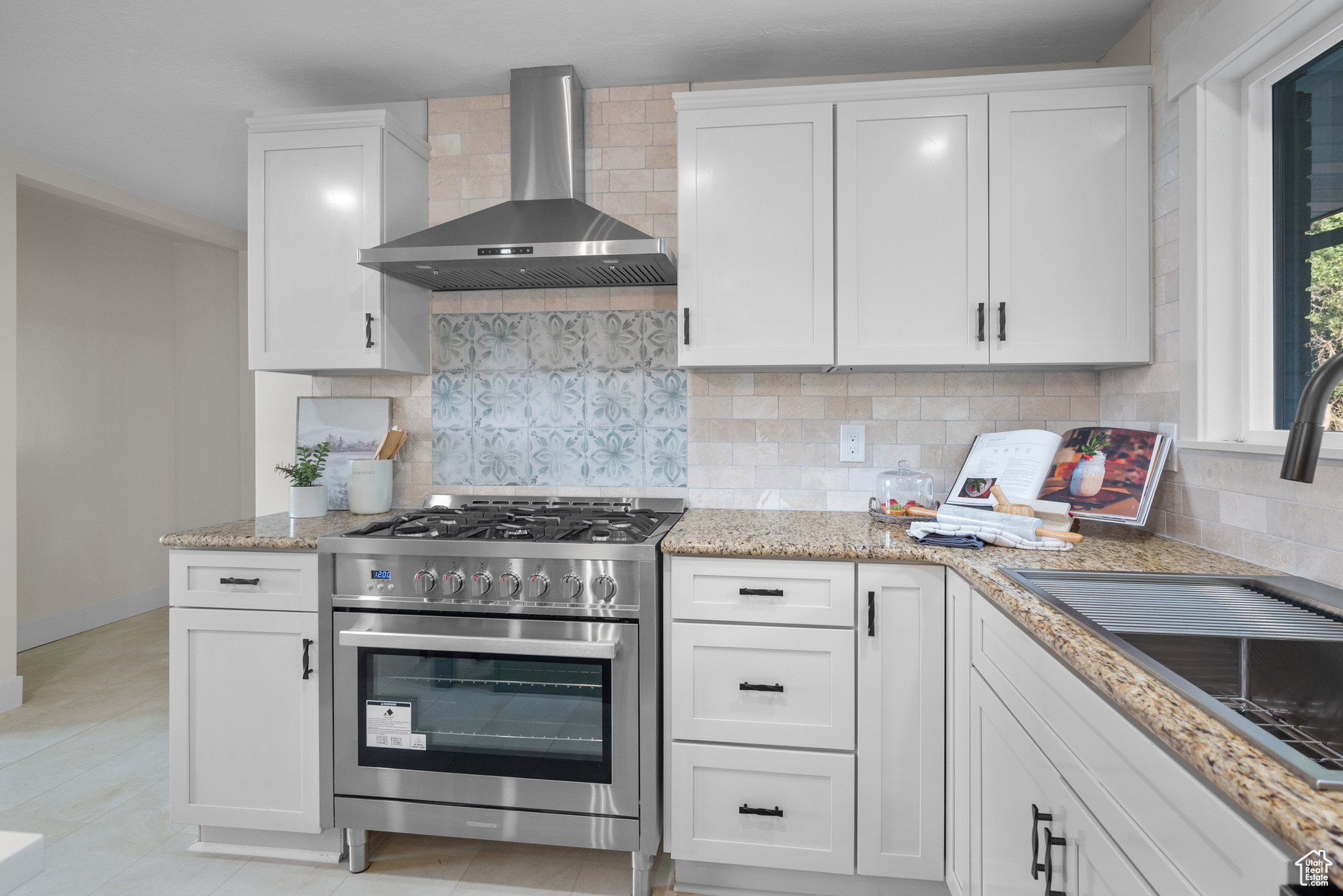 65 E MAPLE DR