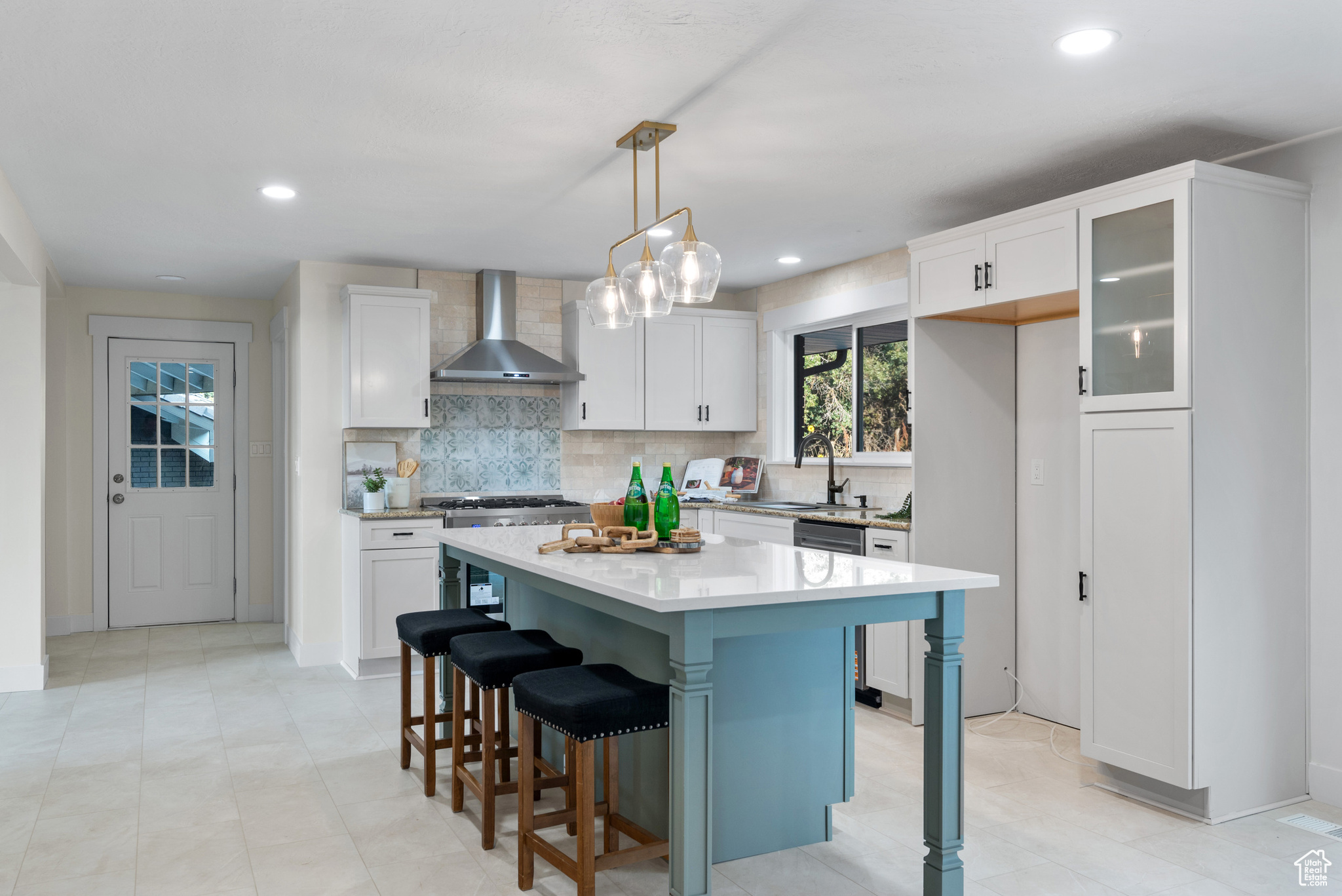 65 E MAPLE DR