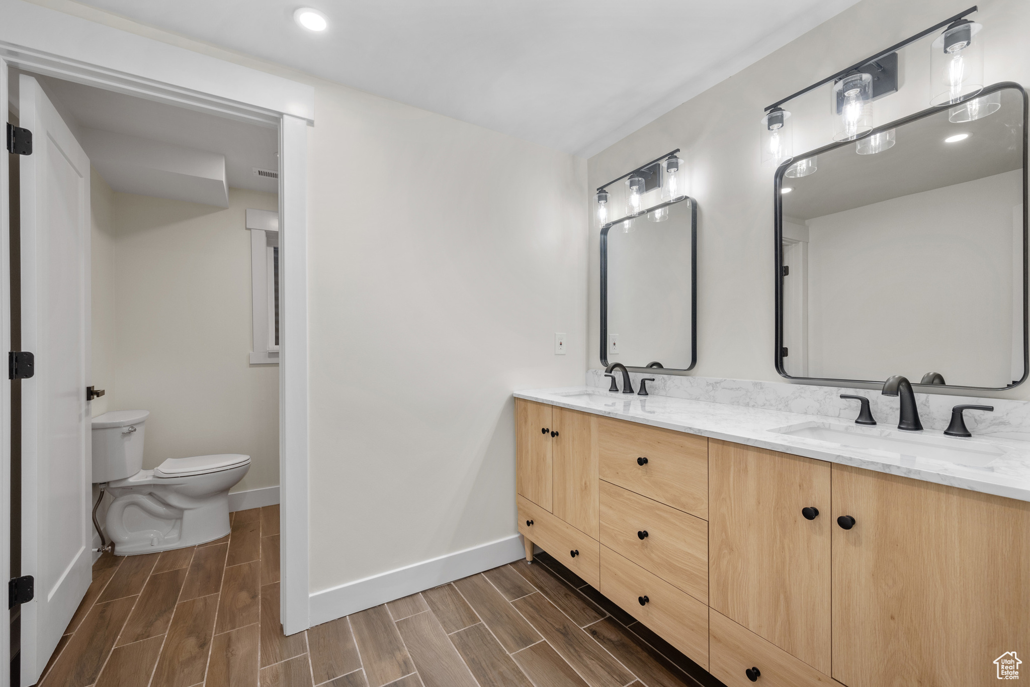65 E MAPLE DR