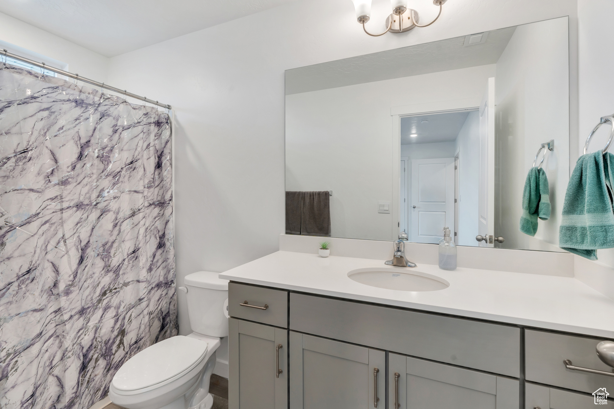 1145 W FOX RUN