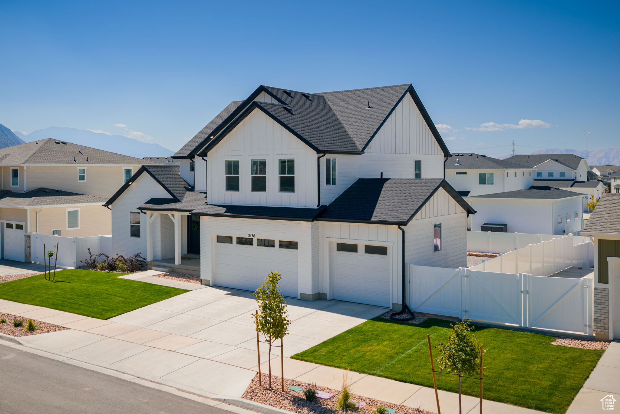3436 S SNOWBERRY DR