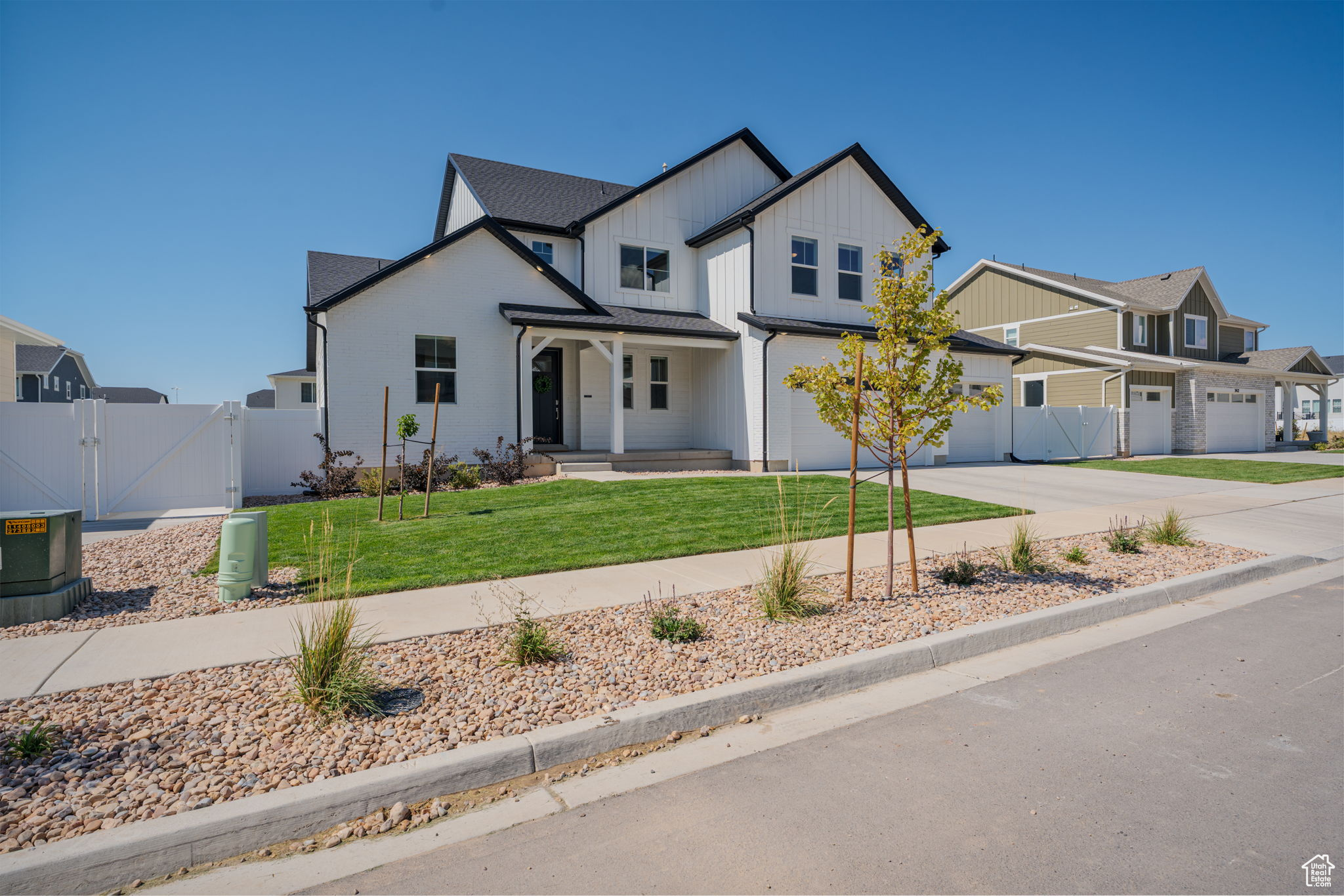 3436 S SNOWBERRY DR