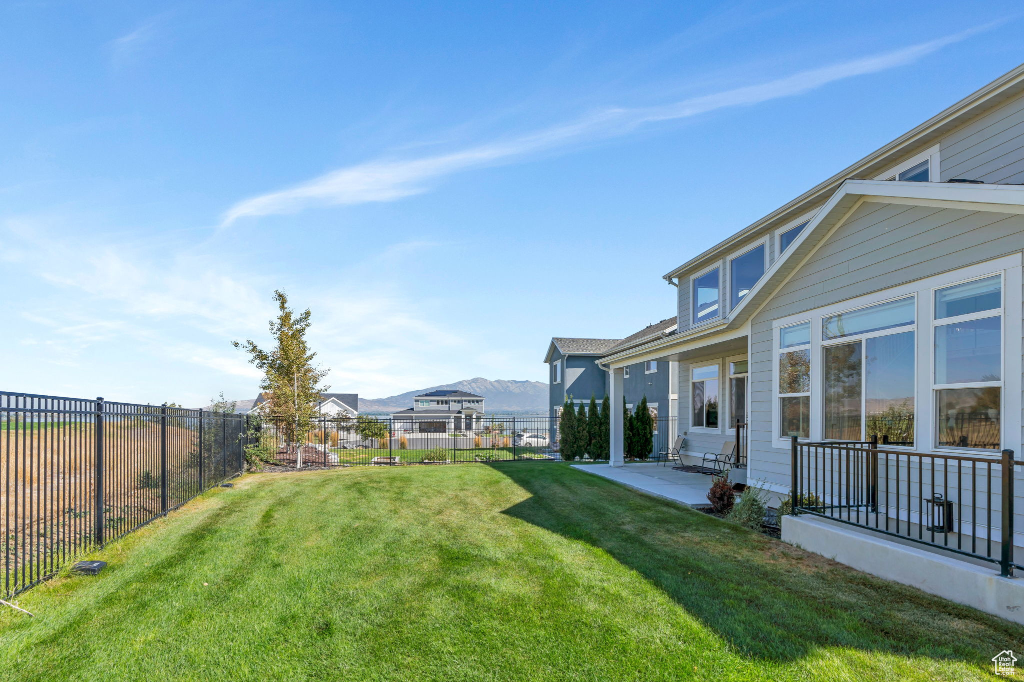 2397 S SERENE WAY