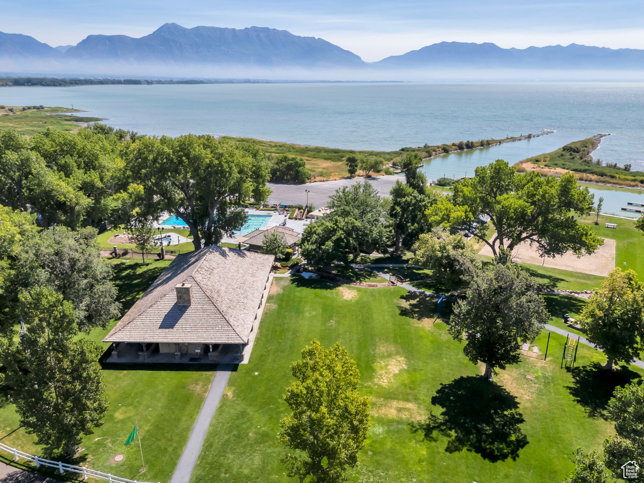 2397 S SERENE WAY