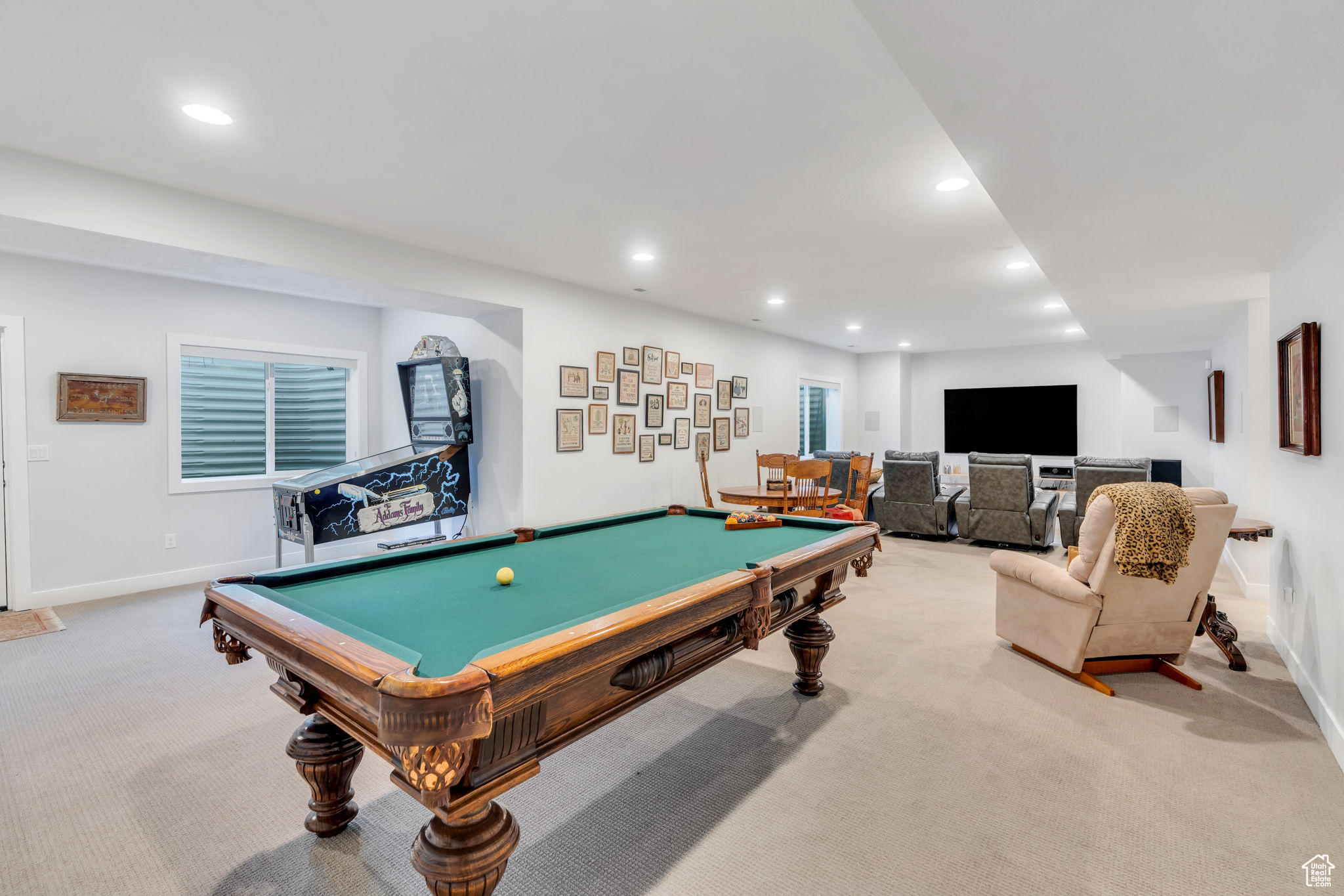 2397 S SERENE WAY