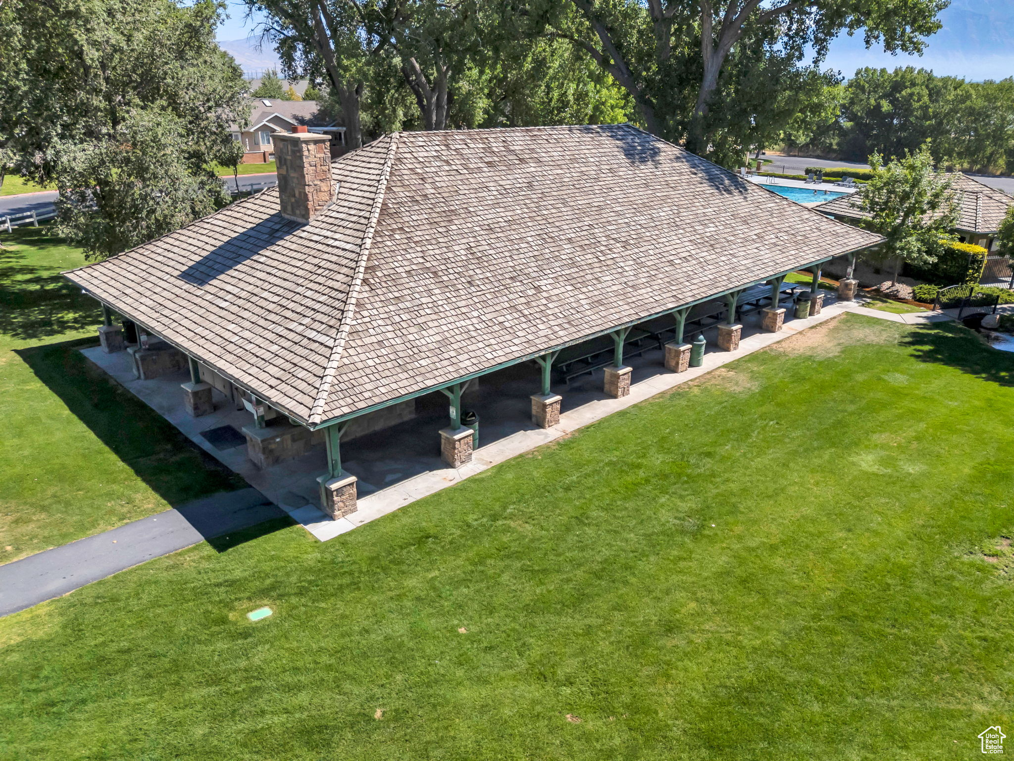 2397 S SERENE WAY