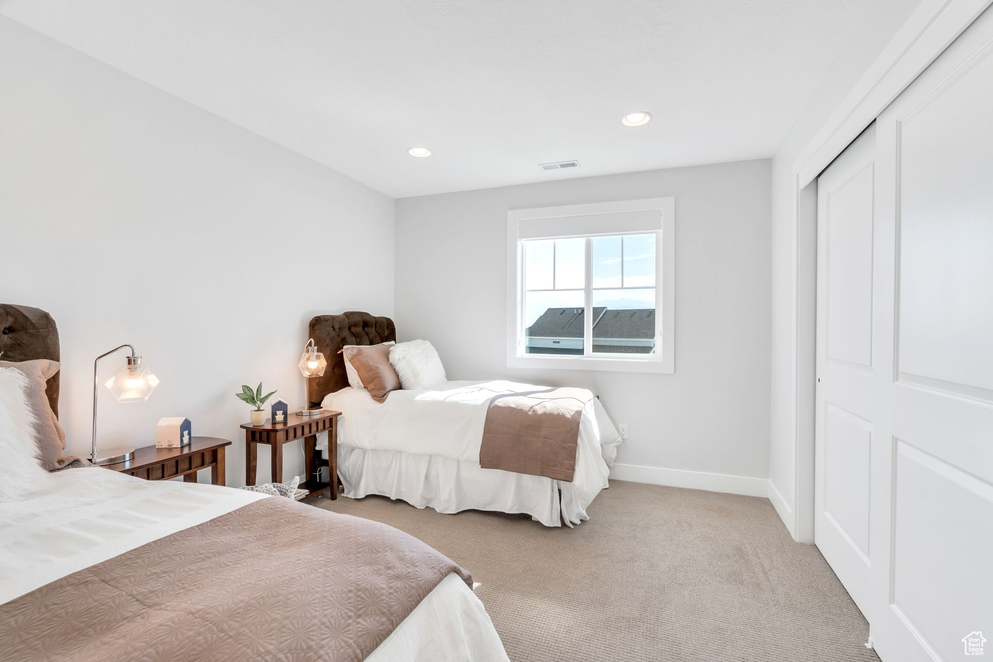 2397 S SERENE WAY