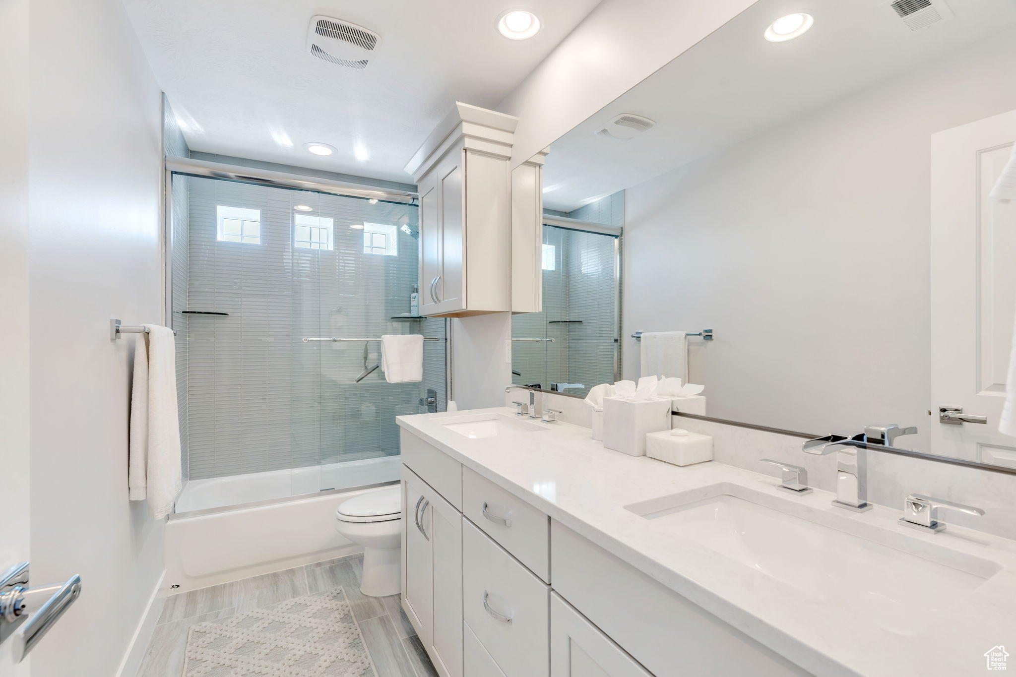 2397 S SERENE WAY