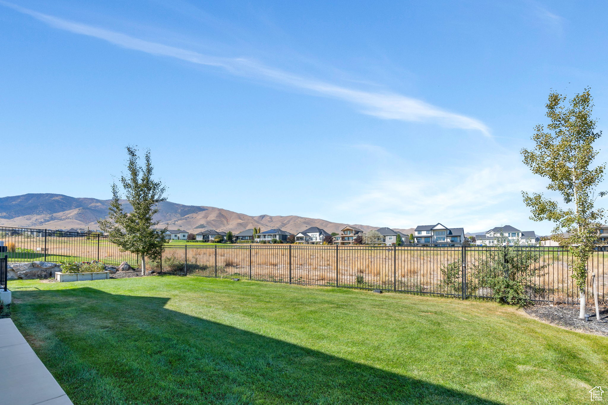 2397 S SERENE WAY