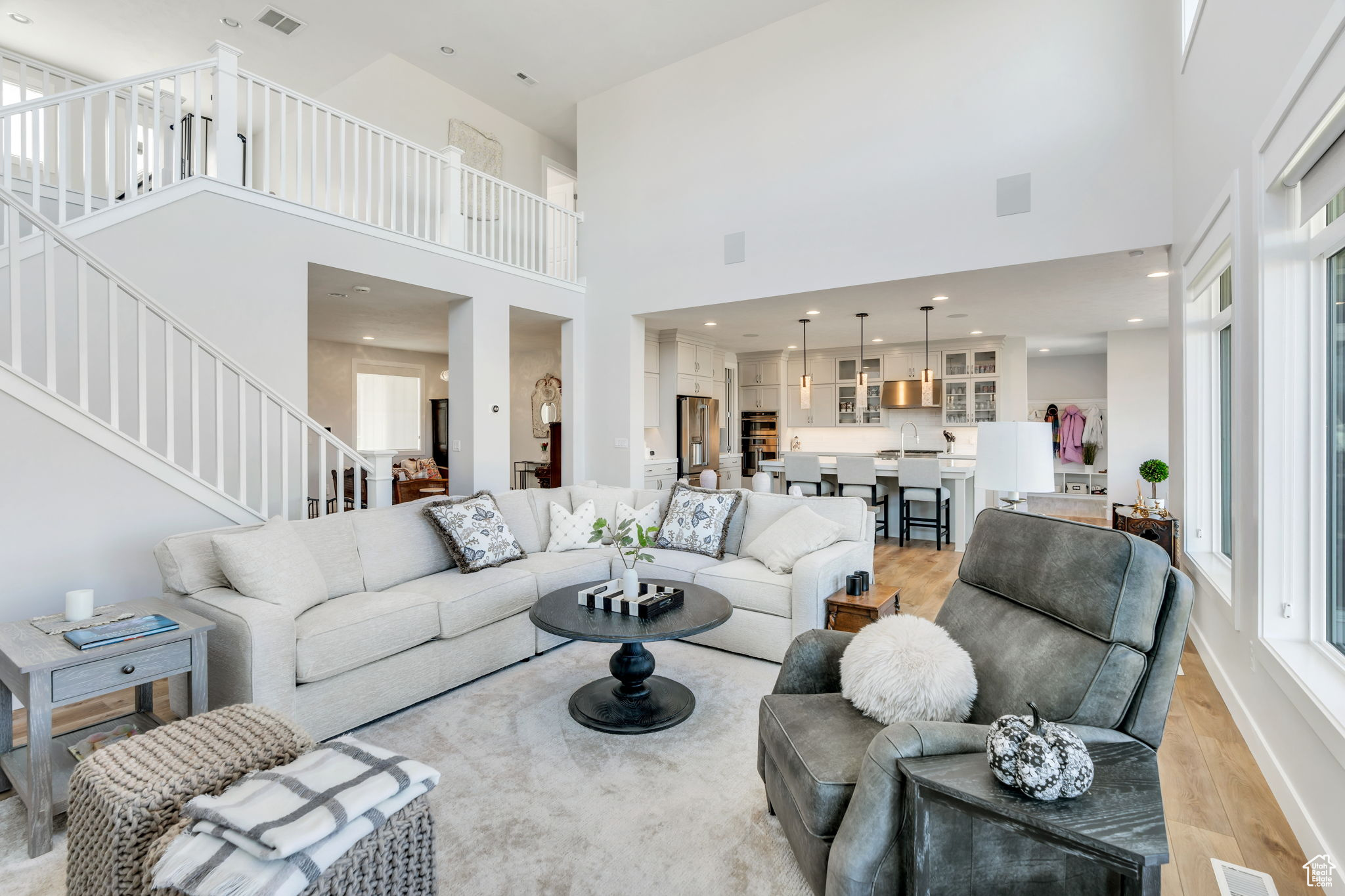 2397 S SERENE WAY