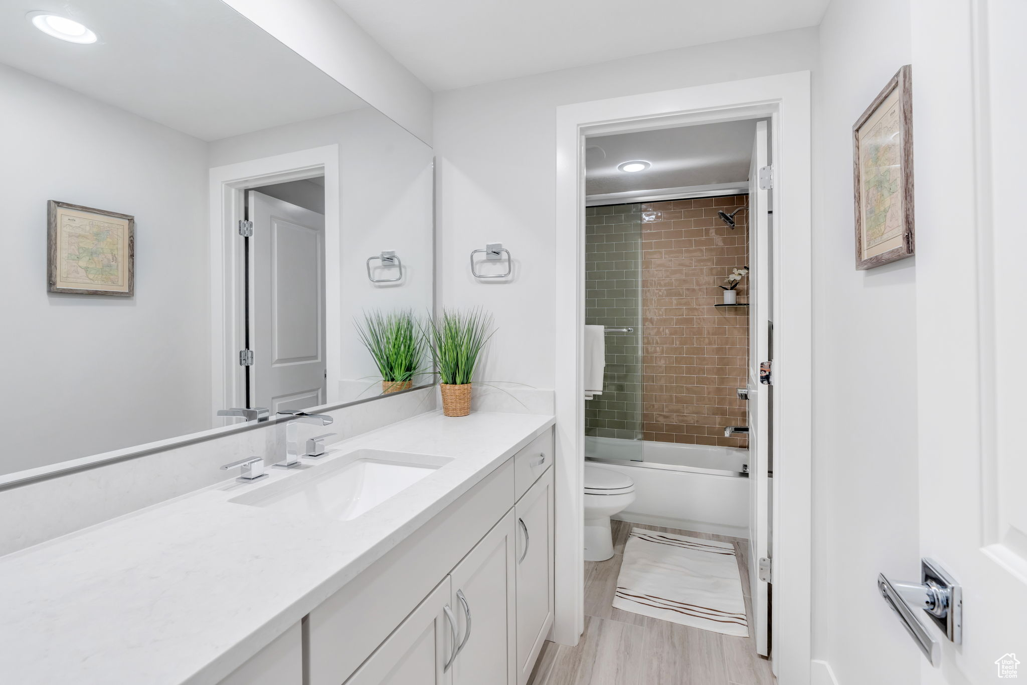 2397 S SERENE WAY