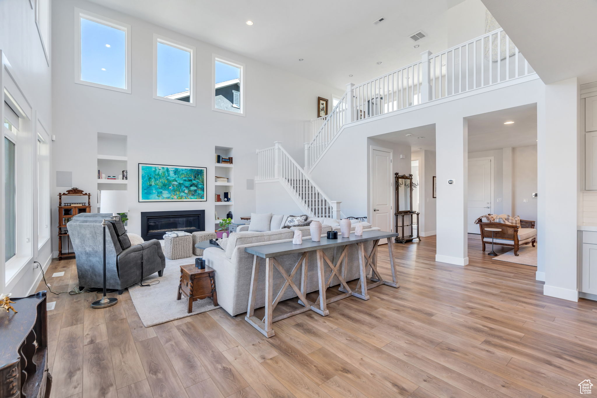 2397 S SERENE WAY