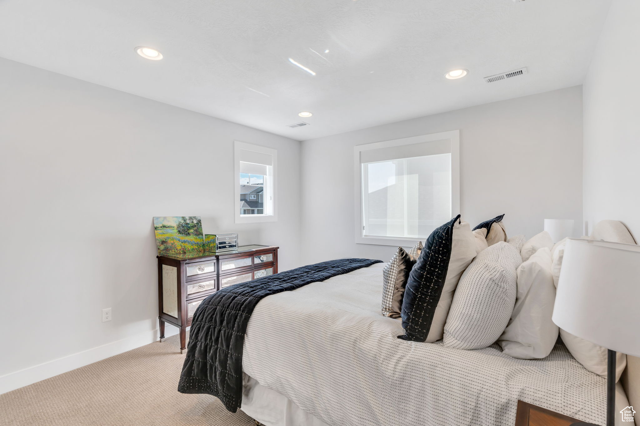 2397 S SERENE WAY