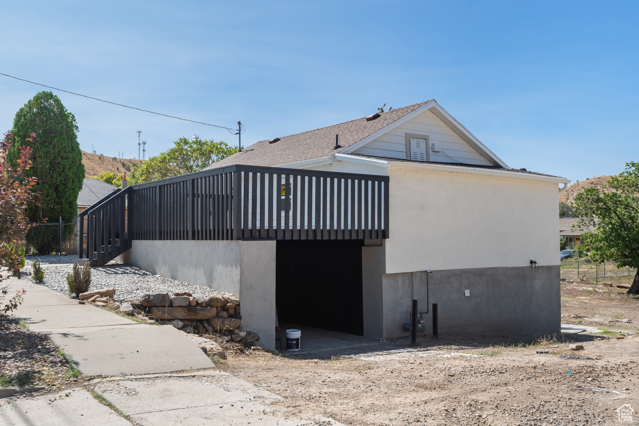 156 DUCHESNE ST