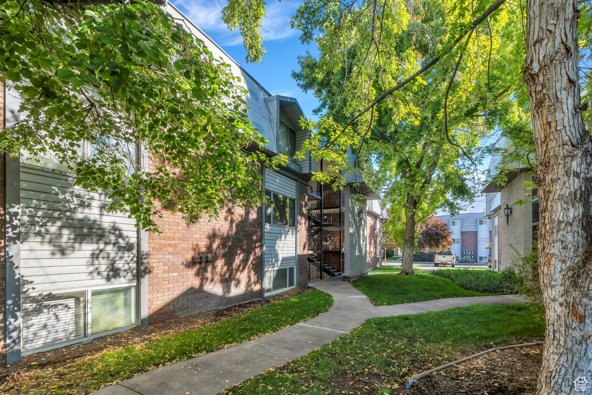 1729 N WILLOWBROOK DR #BLDG 5
