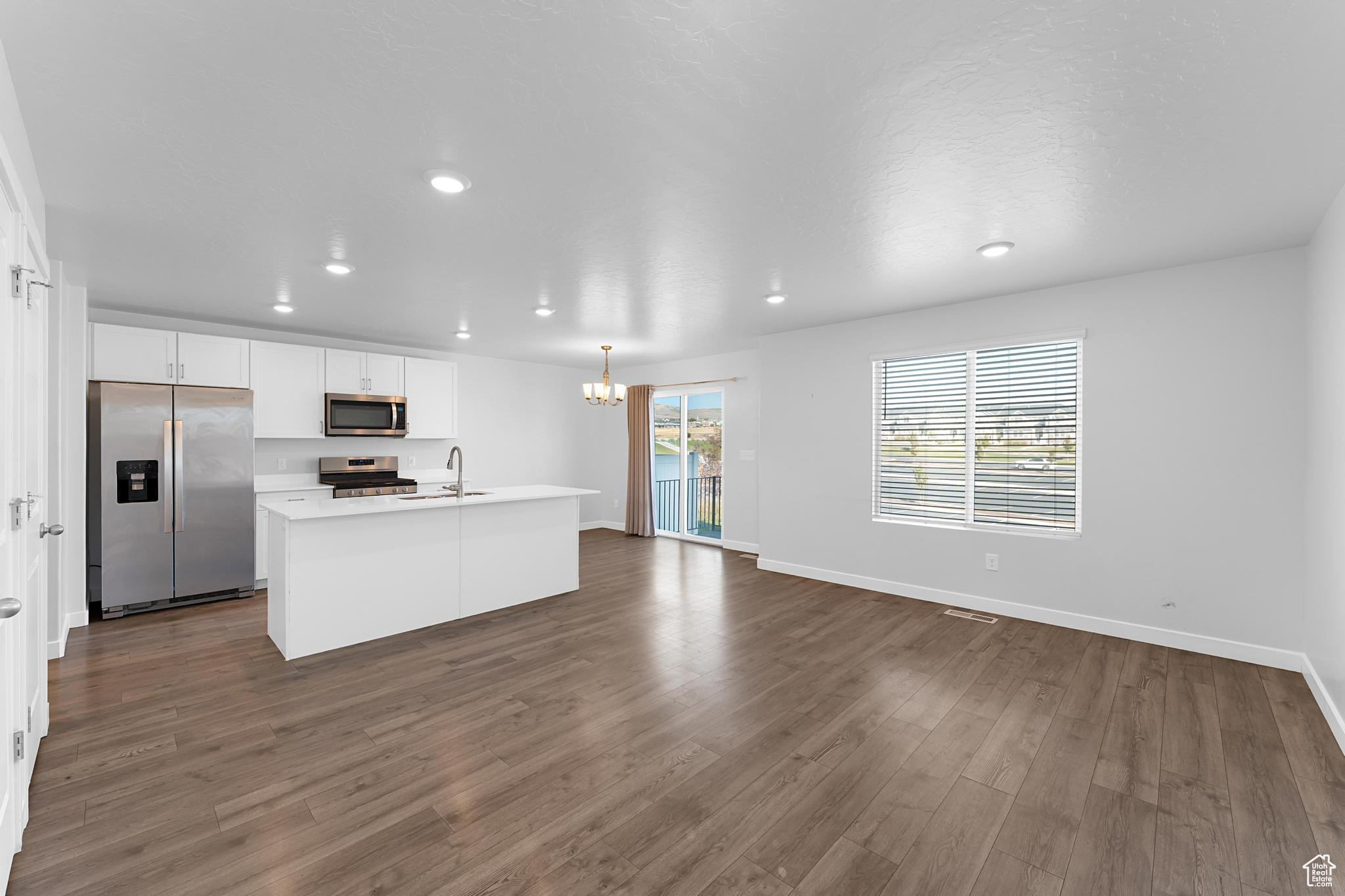 4020 W CORN PATCH AVE