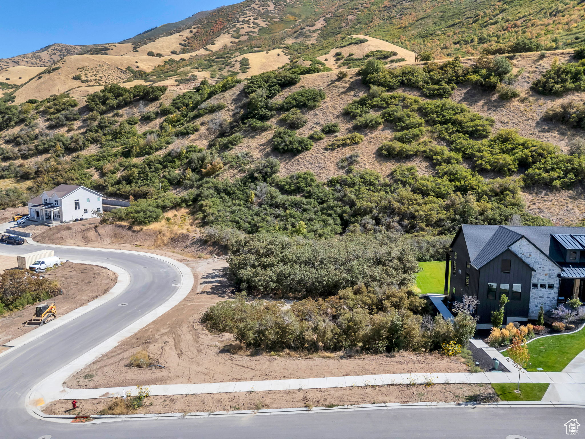 3787 S MAPLETON ESTATES DR